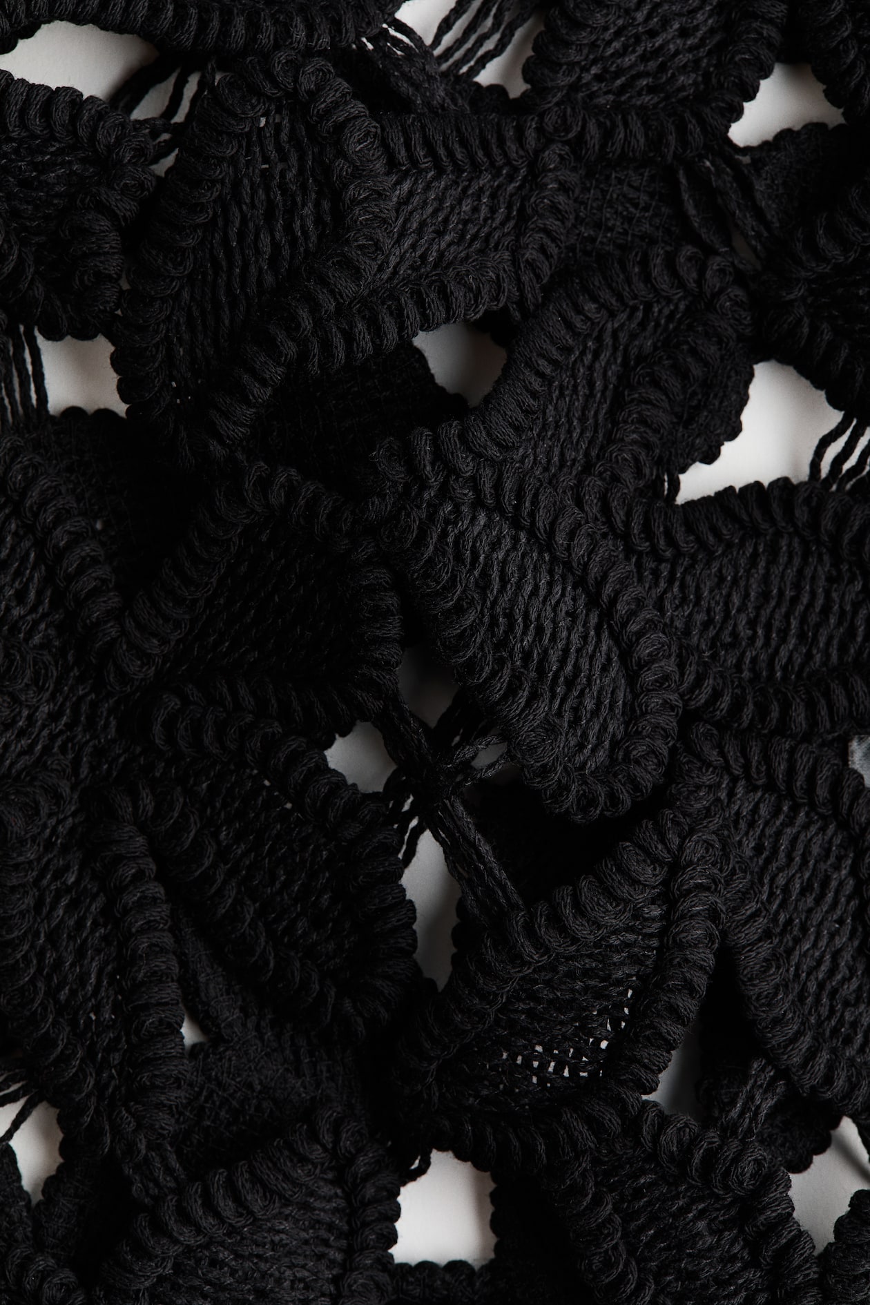 Crochet-Look Sleeveless Top - image 4