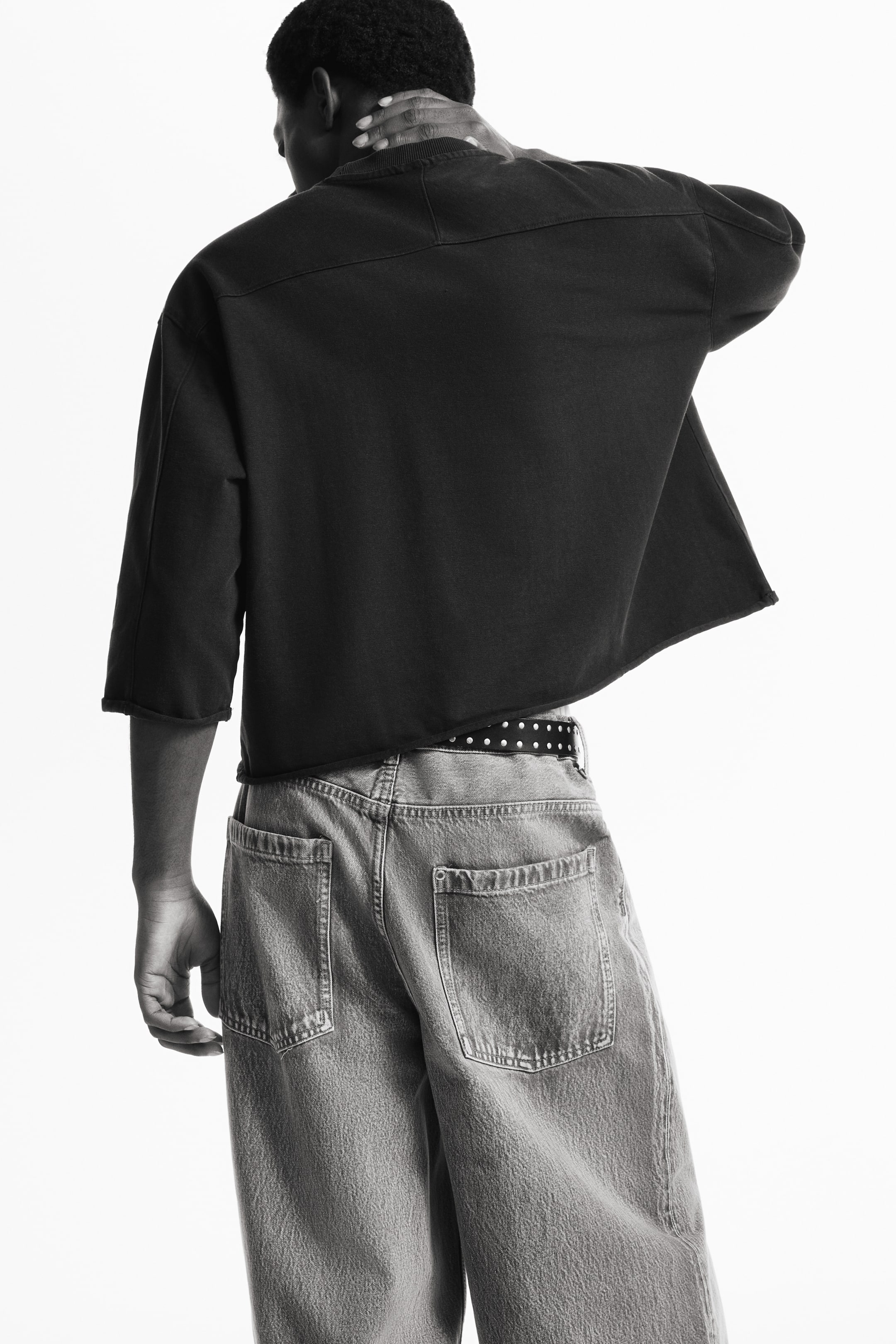 Xem ảnh lớn hơn: Áo thun dáng hộp Oversized Fit - Màu đen/Sunset - Men | H&M VN 4