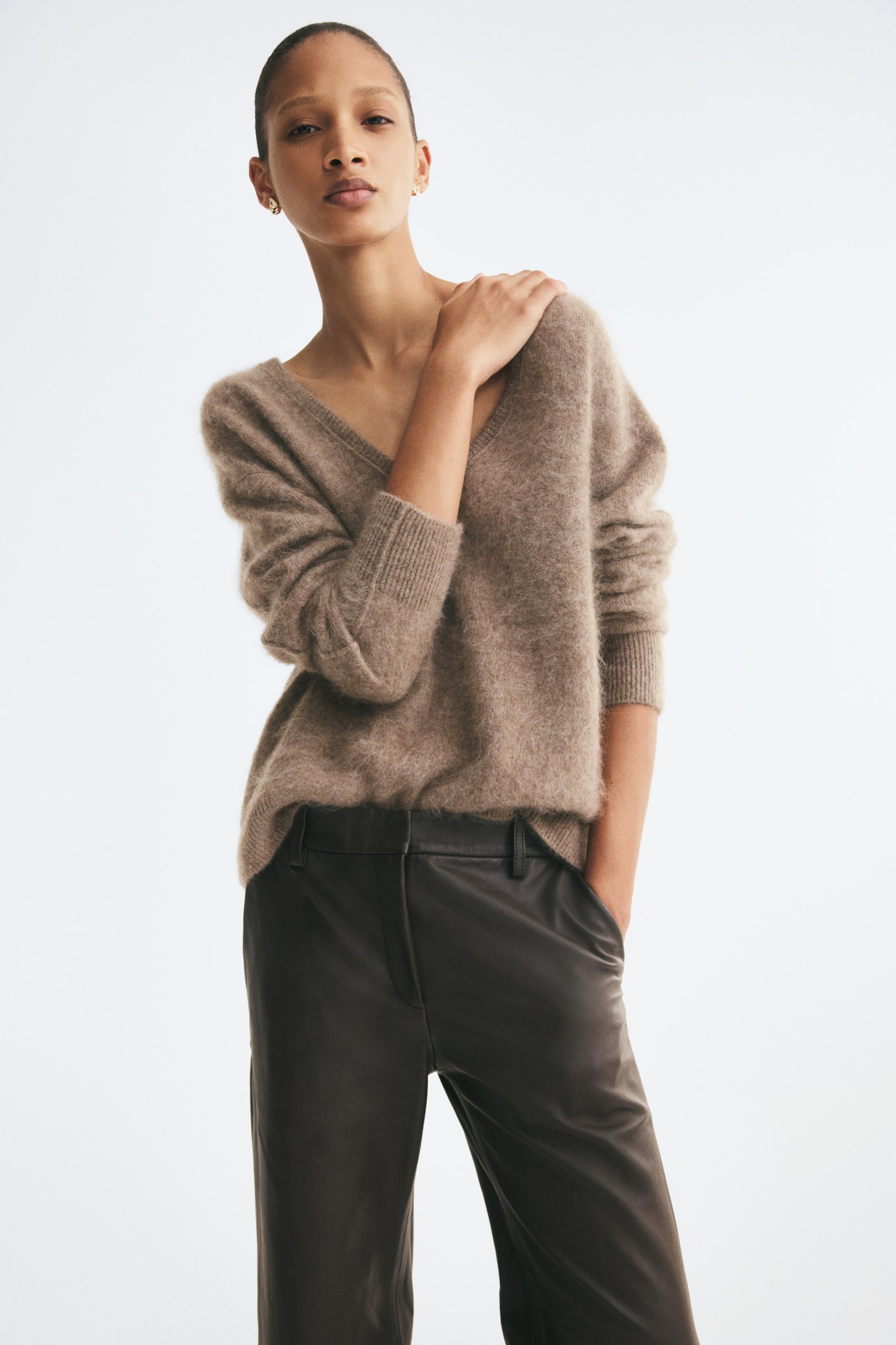 V-neck wool jumper