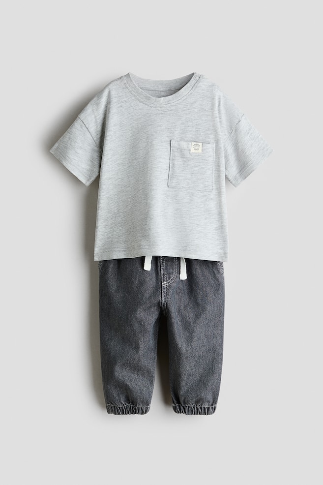 2-Piece T-Shirt and Joggers Set - Gray - 1