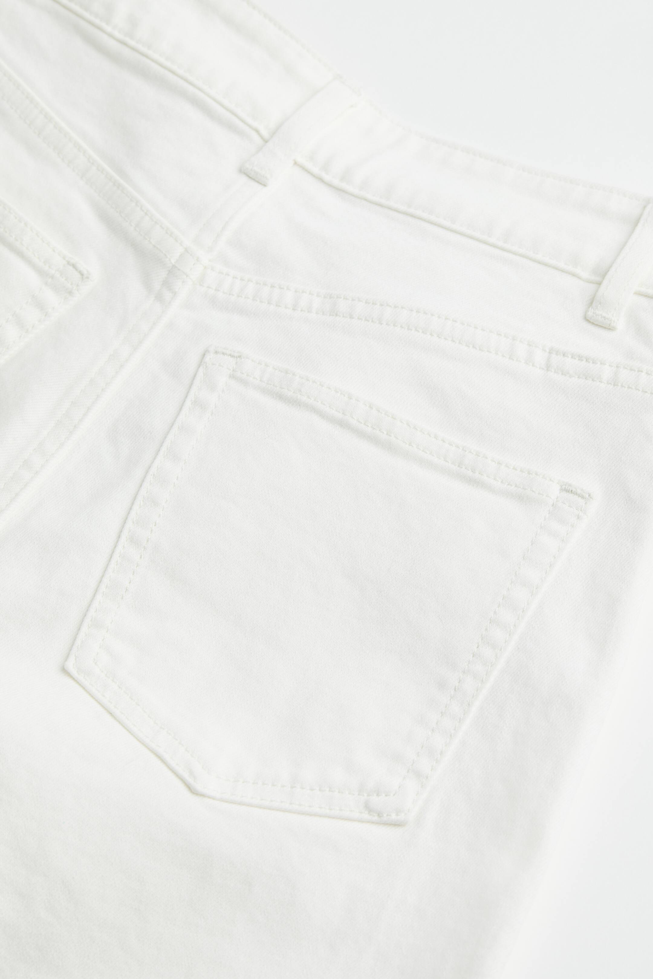 Wide High Jeans - High waist - Long - White - Ladies | H&M GB