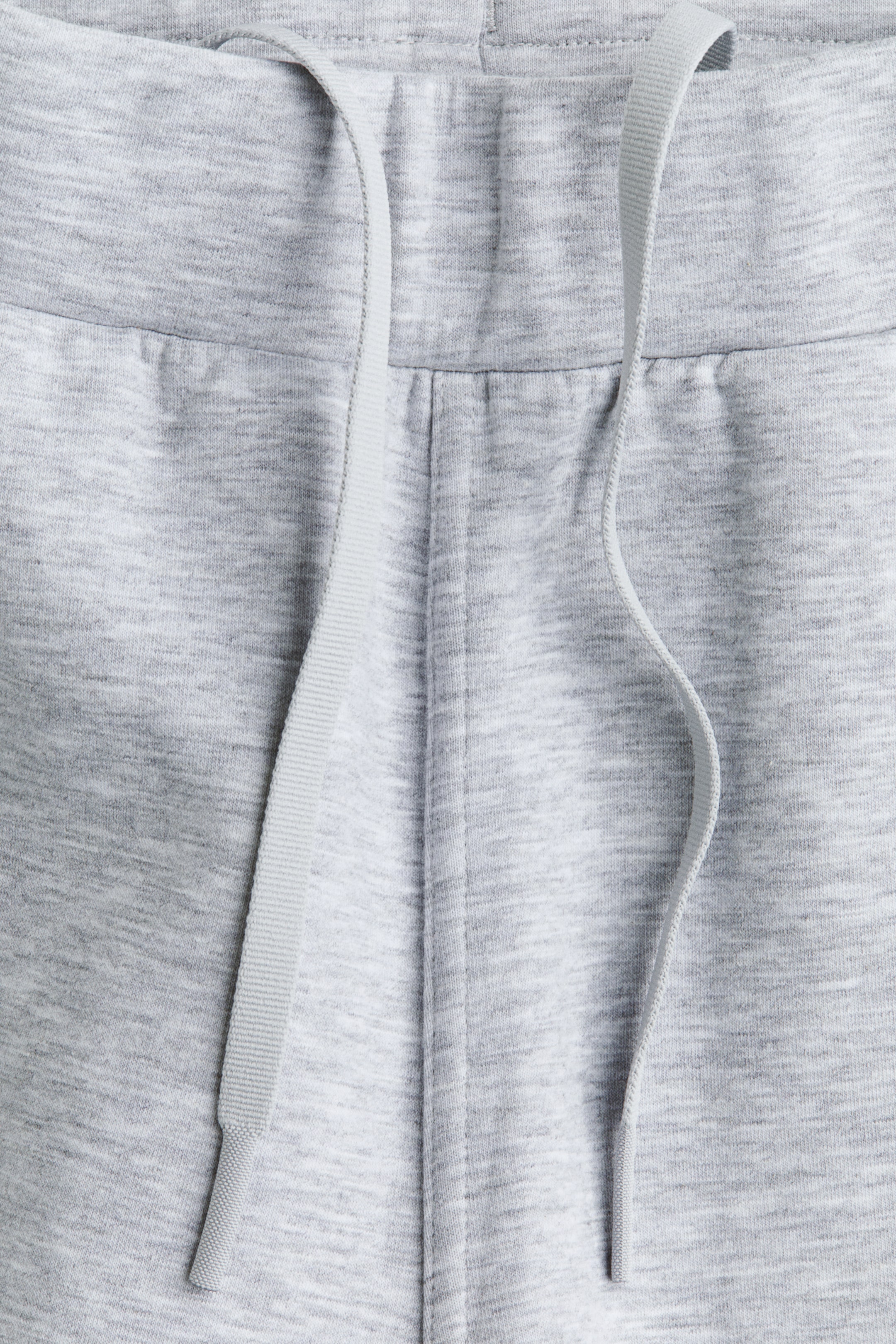 Loose-Fit Sports Joggers with DryMove™