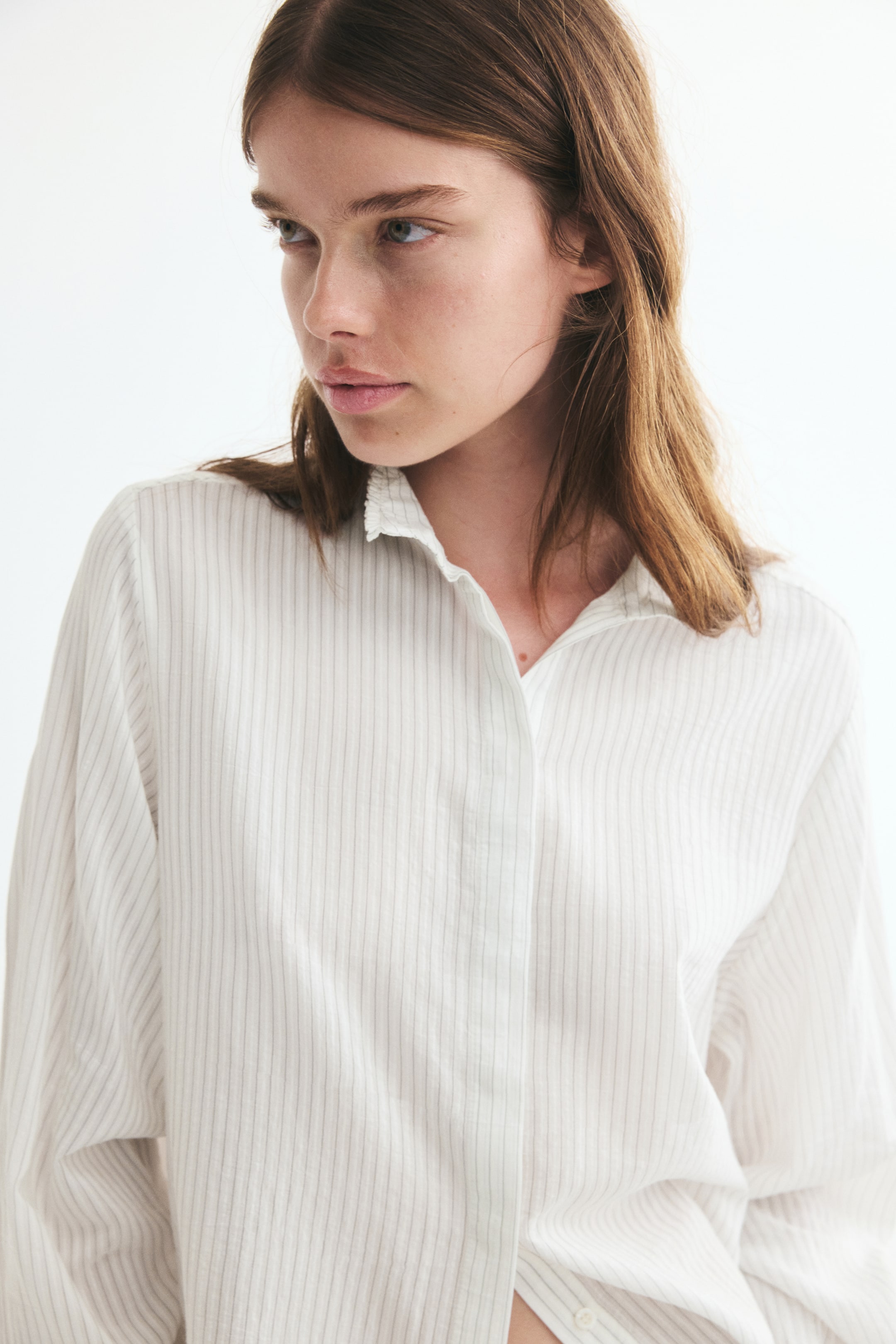 Ruffle-Trimmed Stand-Up Collar Shirt