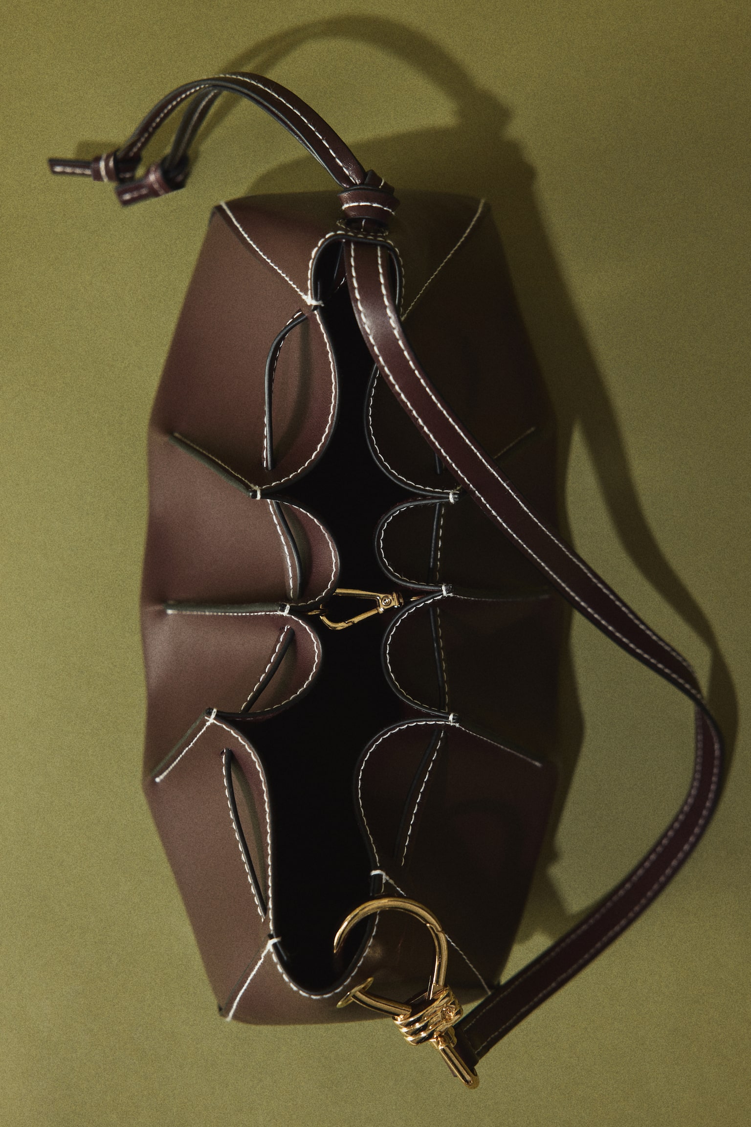 Pleated shoulder bag - Dark burgundy/Black - 1