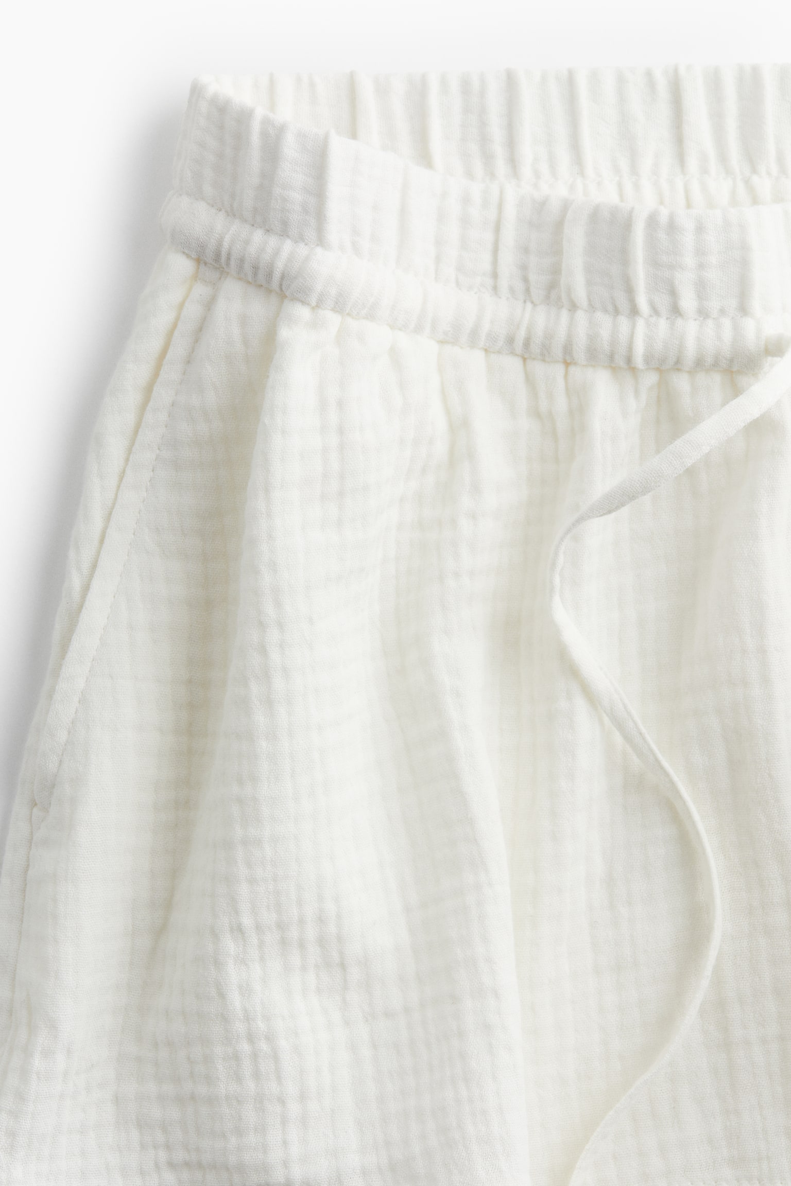 MAMA Before & After Cotton Muslin Shorts - White/Light khaki green - 4