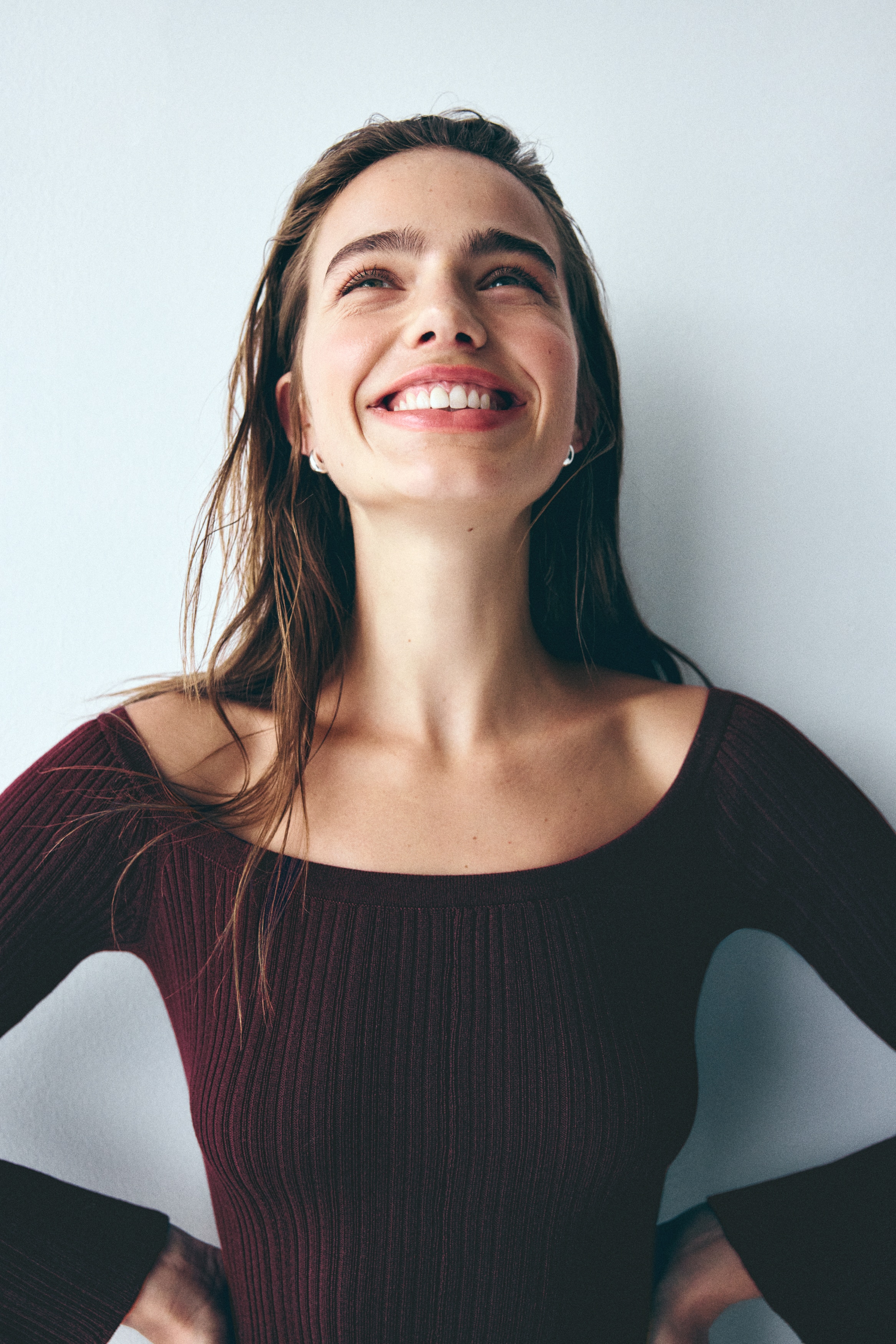 Ribbed off-the-shoulder dress