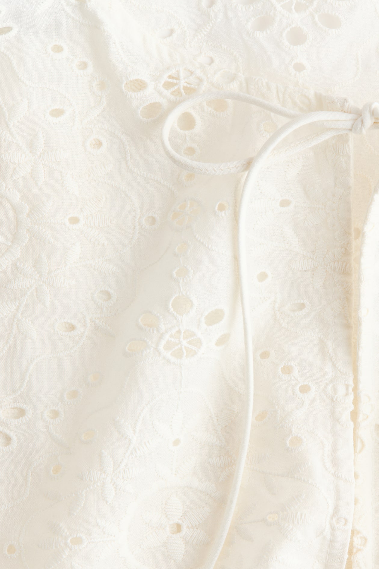 Broderie anglaise beach top - image 4