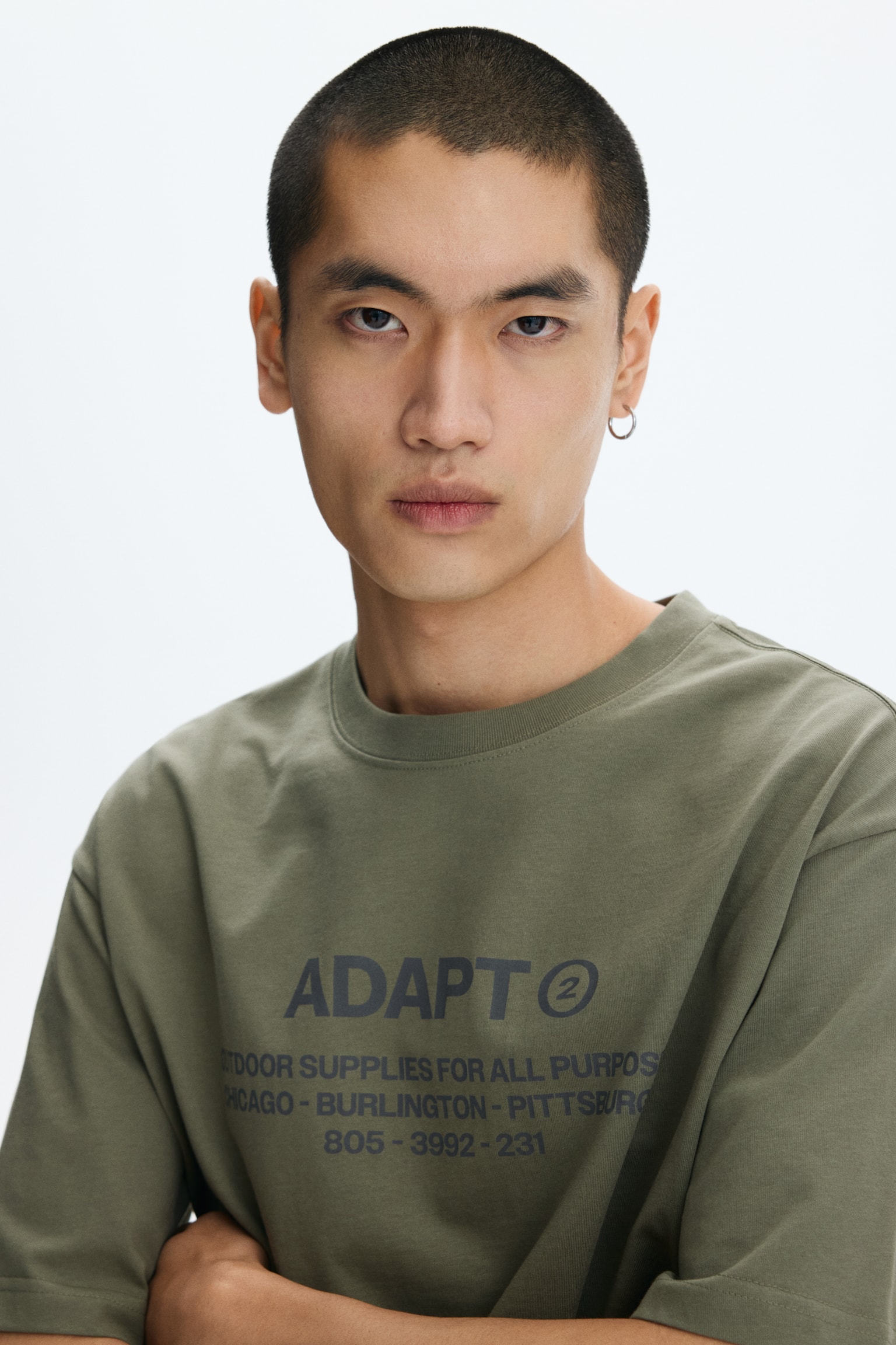 טישירט עם הדפס Loose Fit - ירוק חאקי/Adapt/כחול/San Diego/טורקיז/Emotional currents/לבן/Flowever/שחור/Keep the wild/חום/Street hoops/שחור/Carbonara - 3