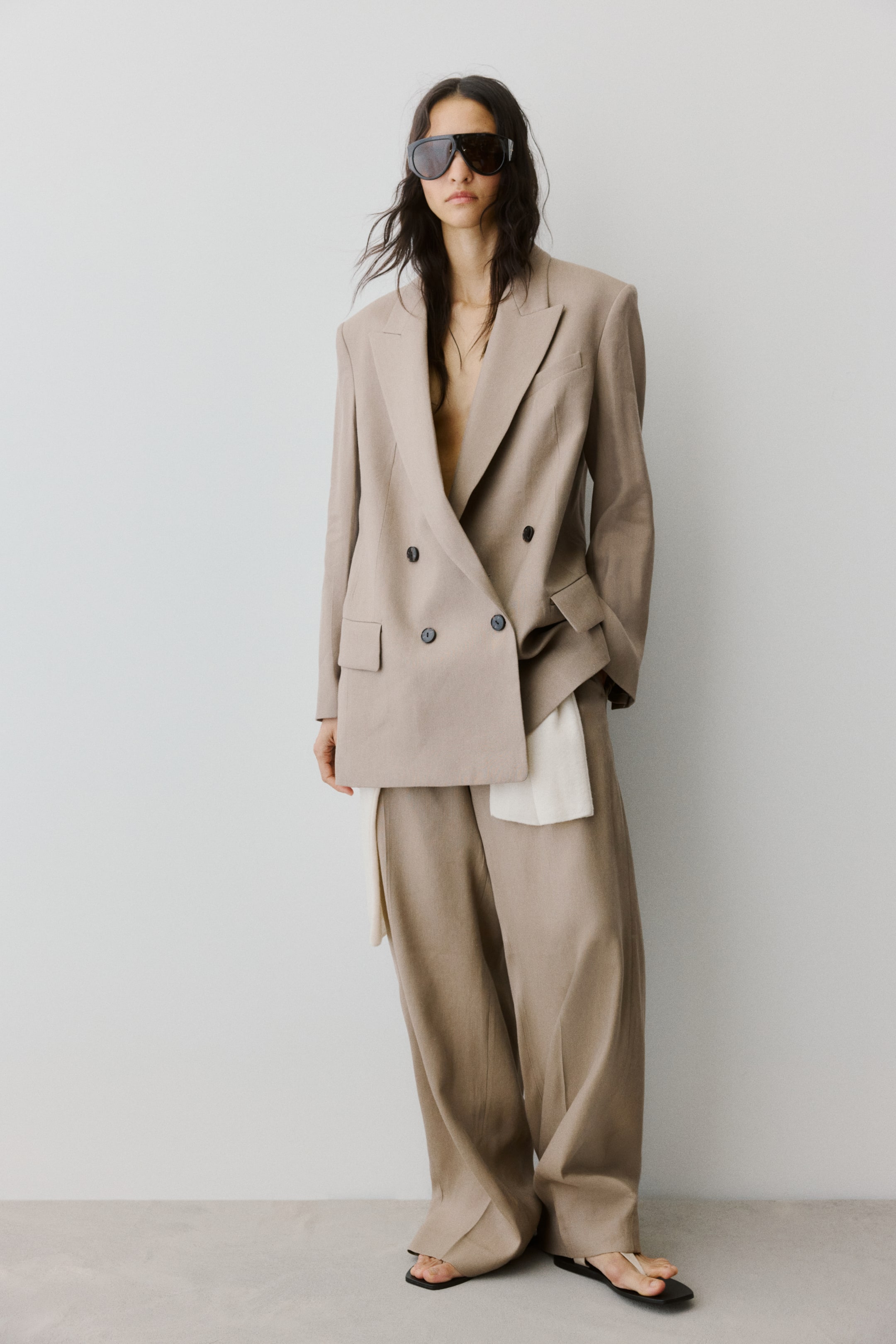 Agrandir l'image: Pantalon chic en lin mélangé - Taupe ancien - FEMME | H&M BE 1