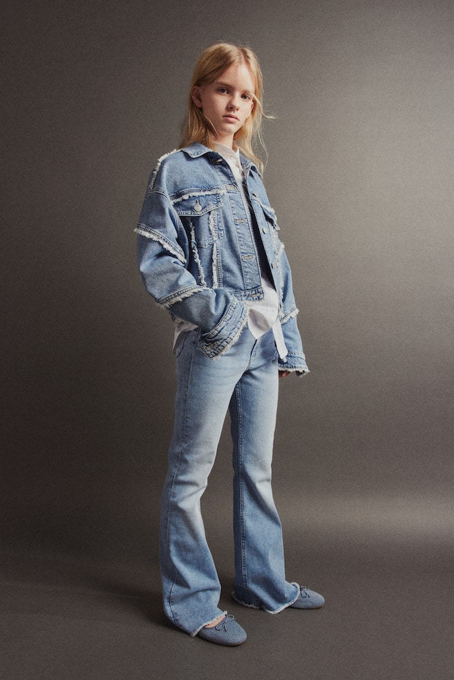 Oversized jeansjacka med fransiga kanter - Denimblå - 3