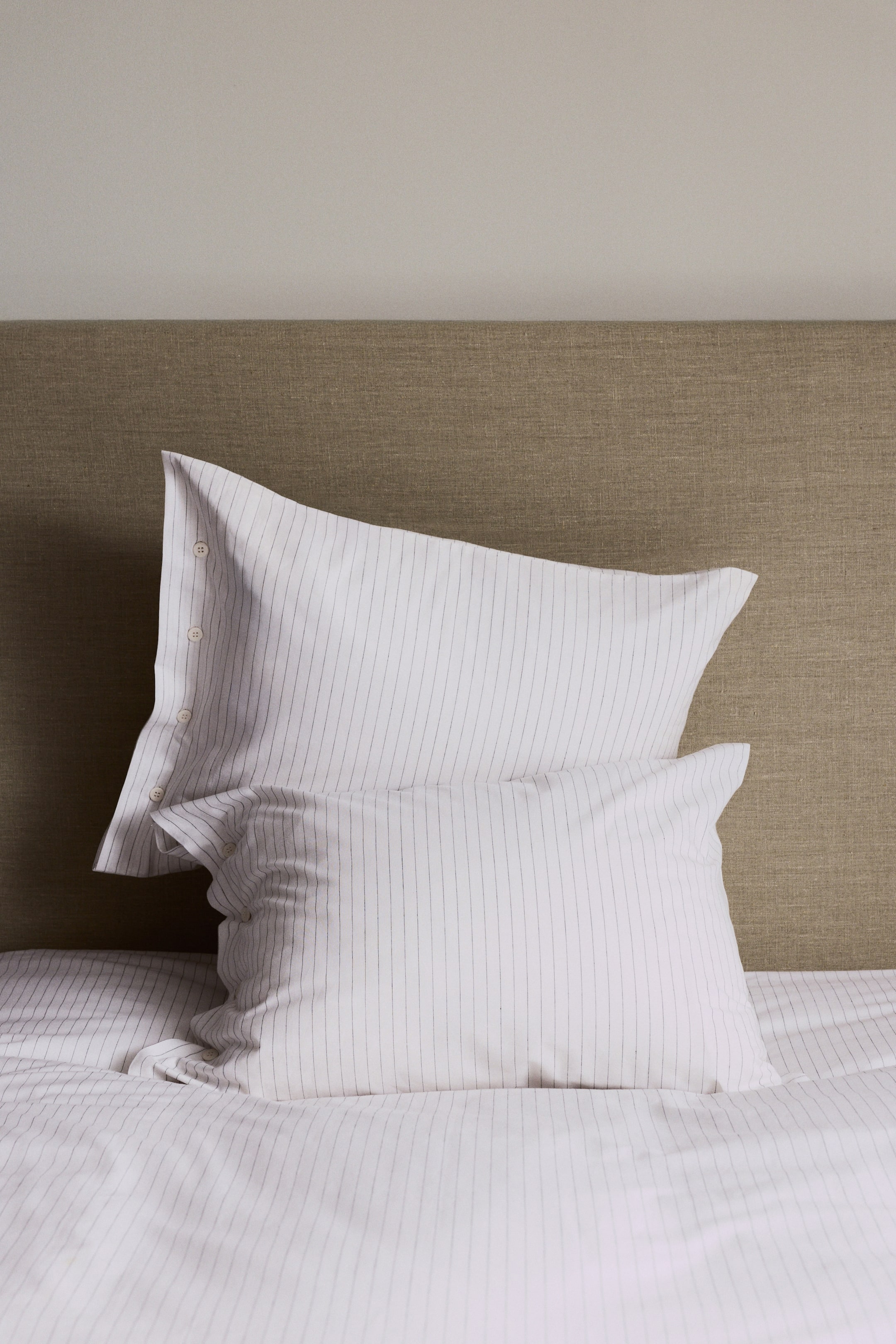 Grotere afbeelding bekijken: Eenpersoonsdekbedset met krijtstrepen - Wit/krijtstrepen - HOME | H&M NL 1