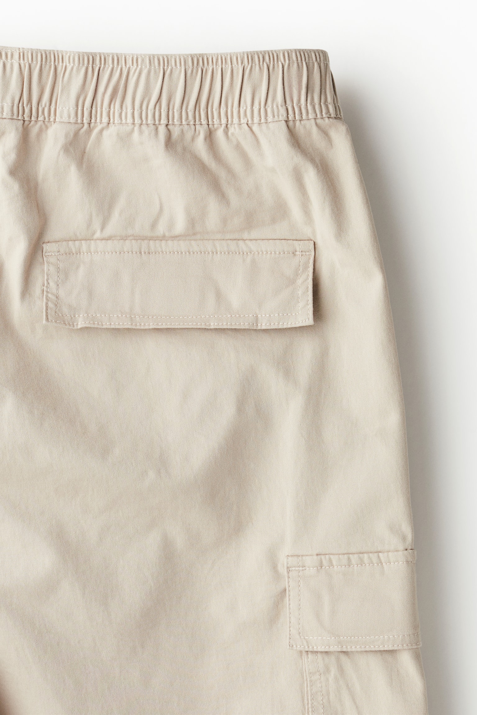 Loose Fit Twill Cargo Shorts - Beige/Black - 7