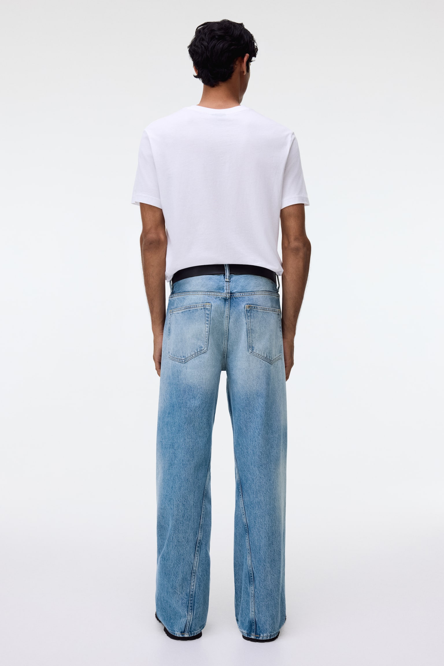 Loose Straight twisted leg jeans - Azul denim claro - 4