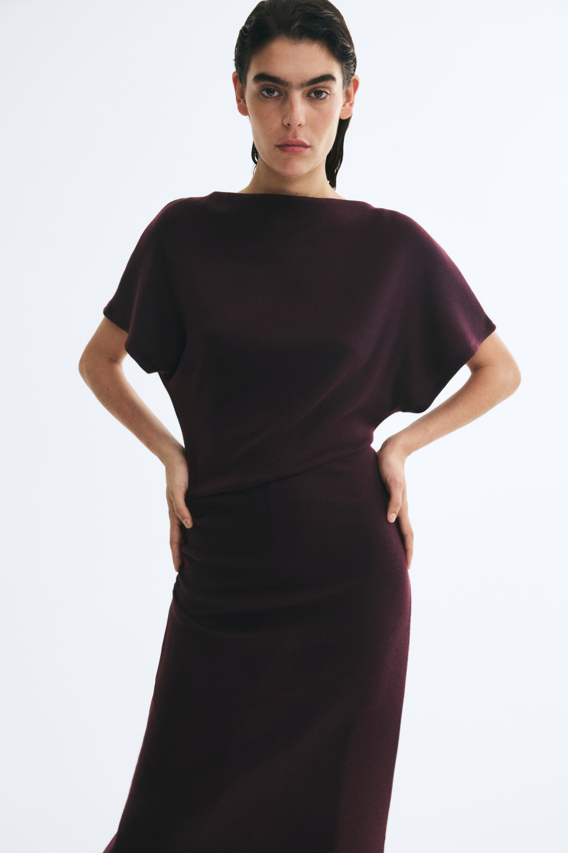 View larger image: Knitted butterfly-sleeved dress - Dark purple - Ladies | H&M 1