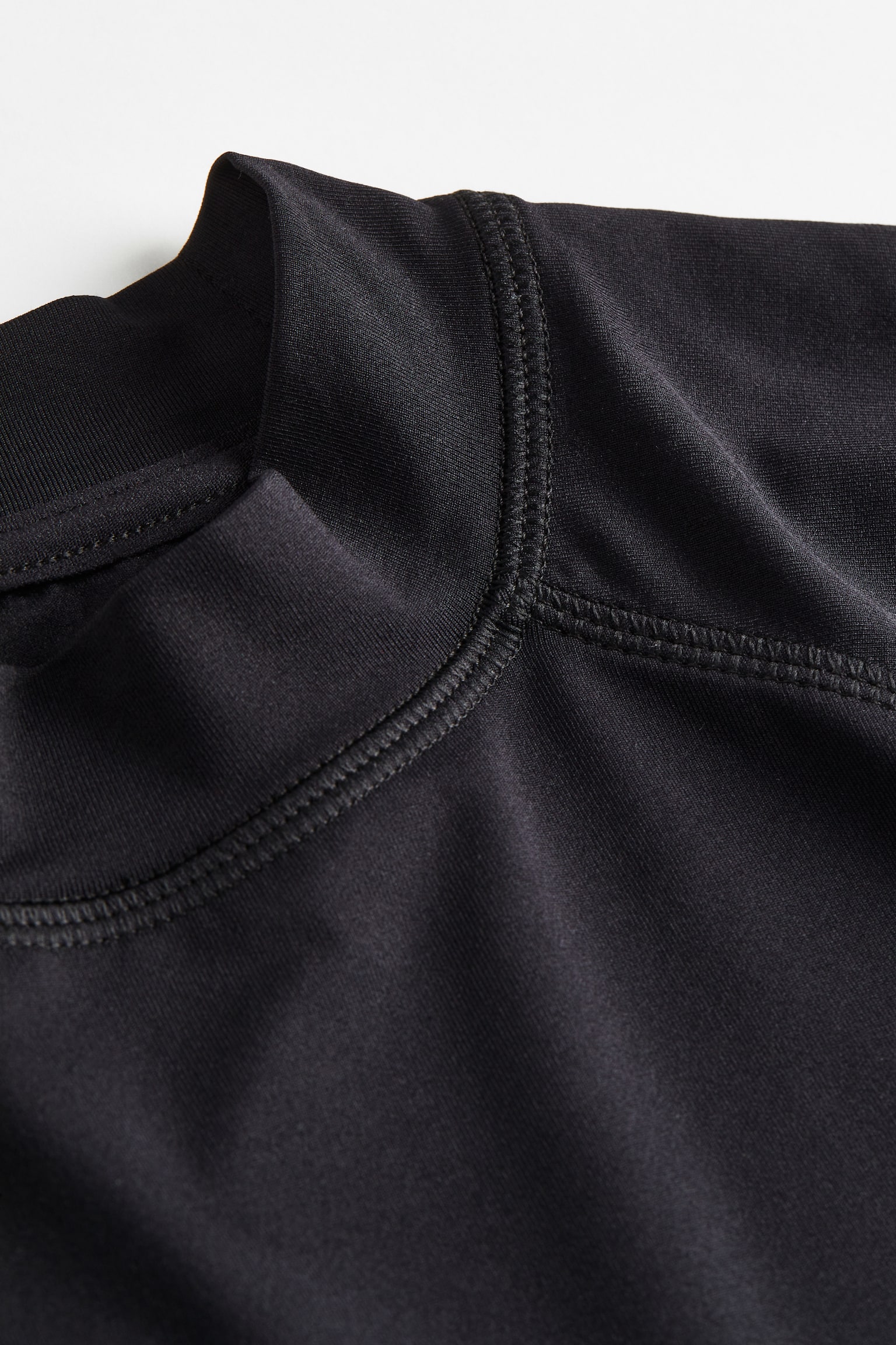 DryMove™ Activewear Top - Black - 2