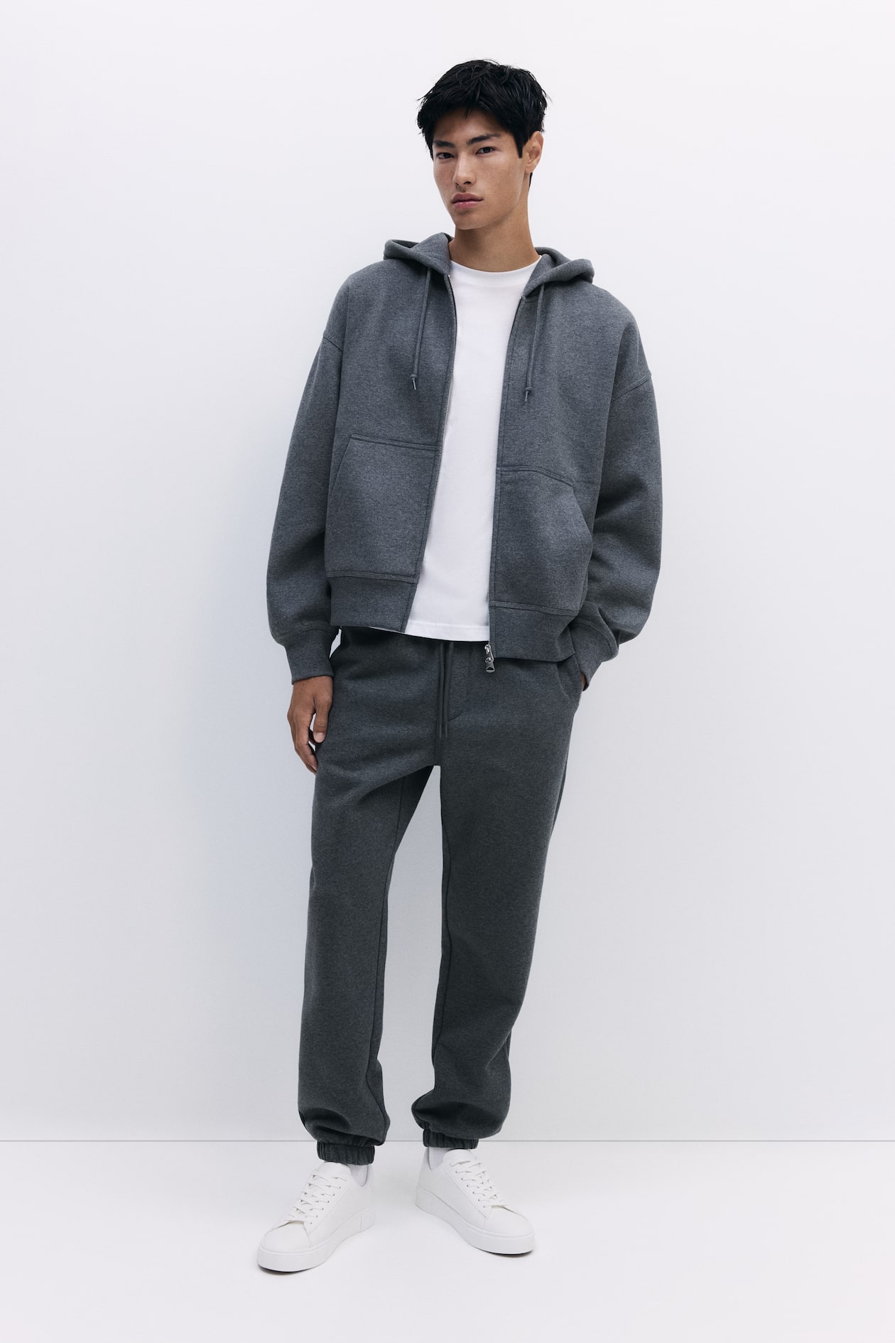 Regular-Fit Sweatpants Dark gray Men H&M US
