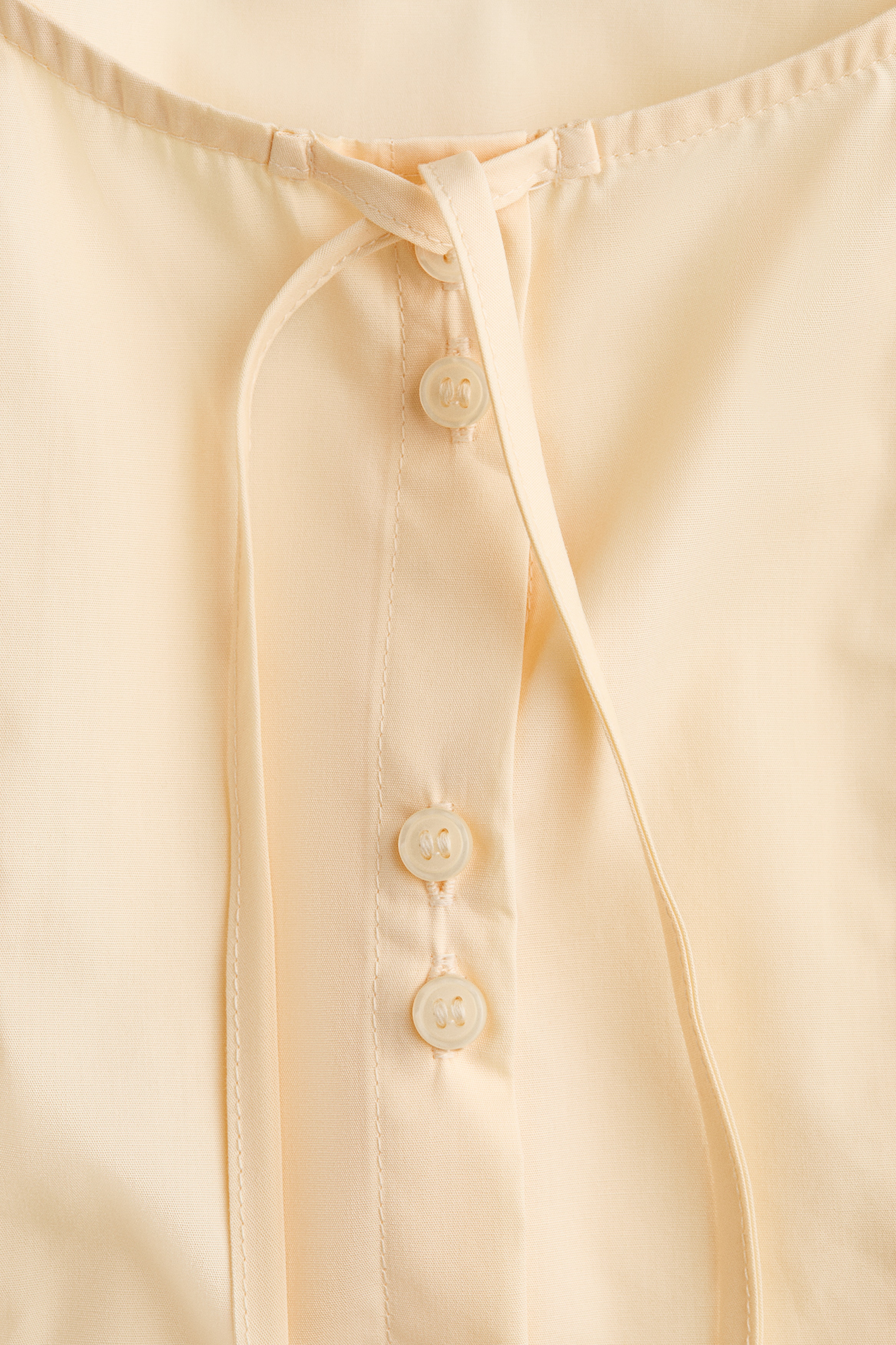 Puff-sleeved poplin blouse
