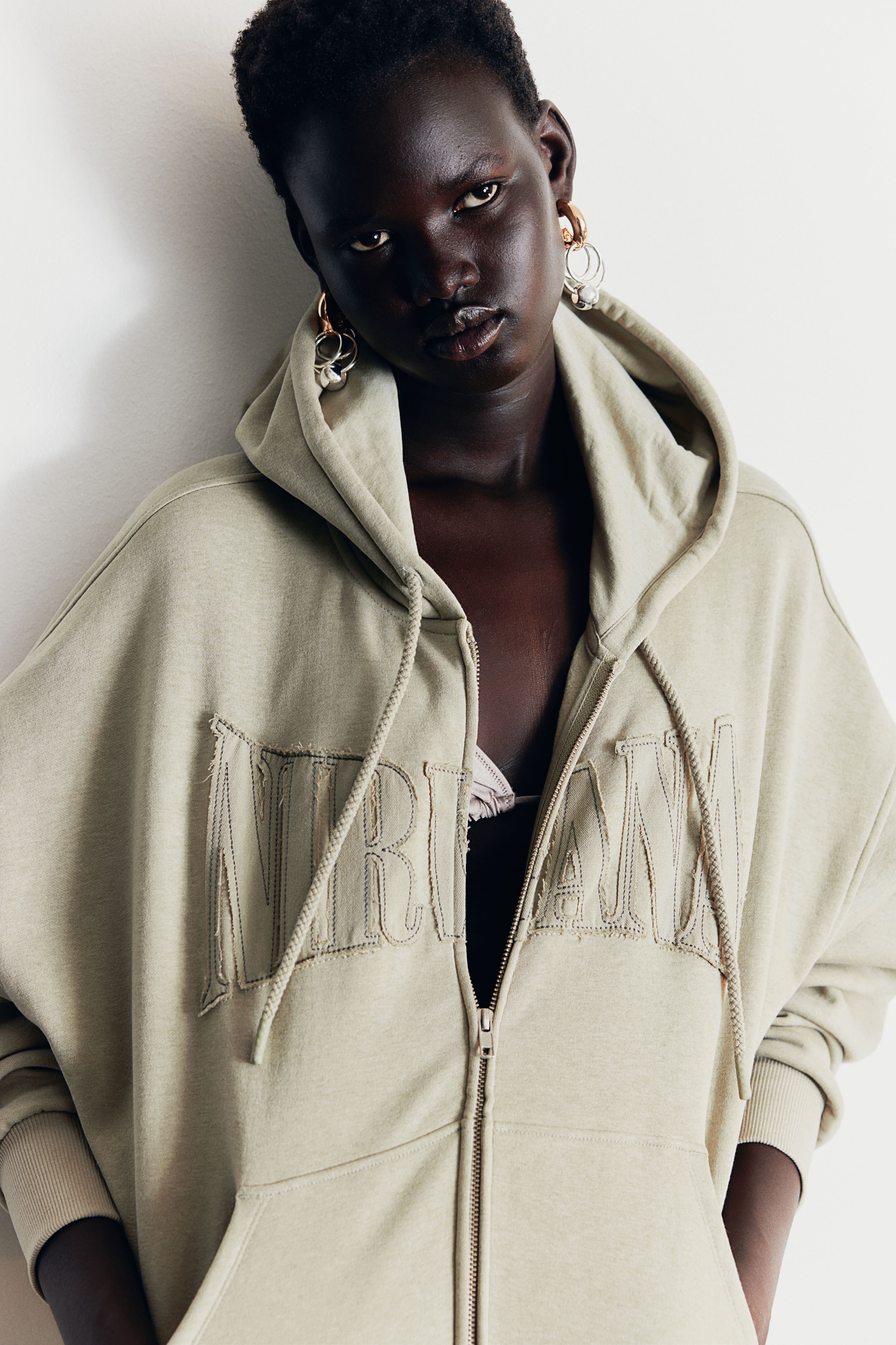 Tan hoodie h&m online