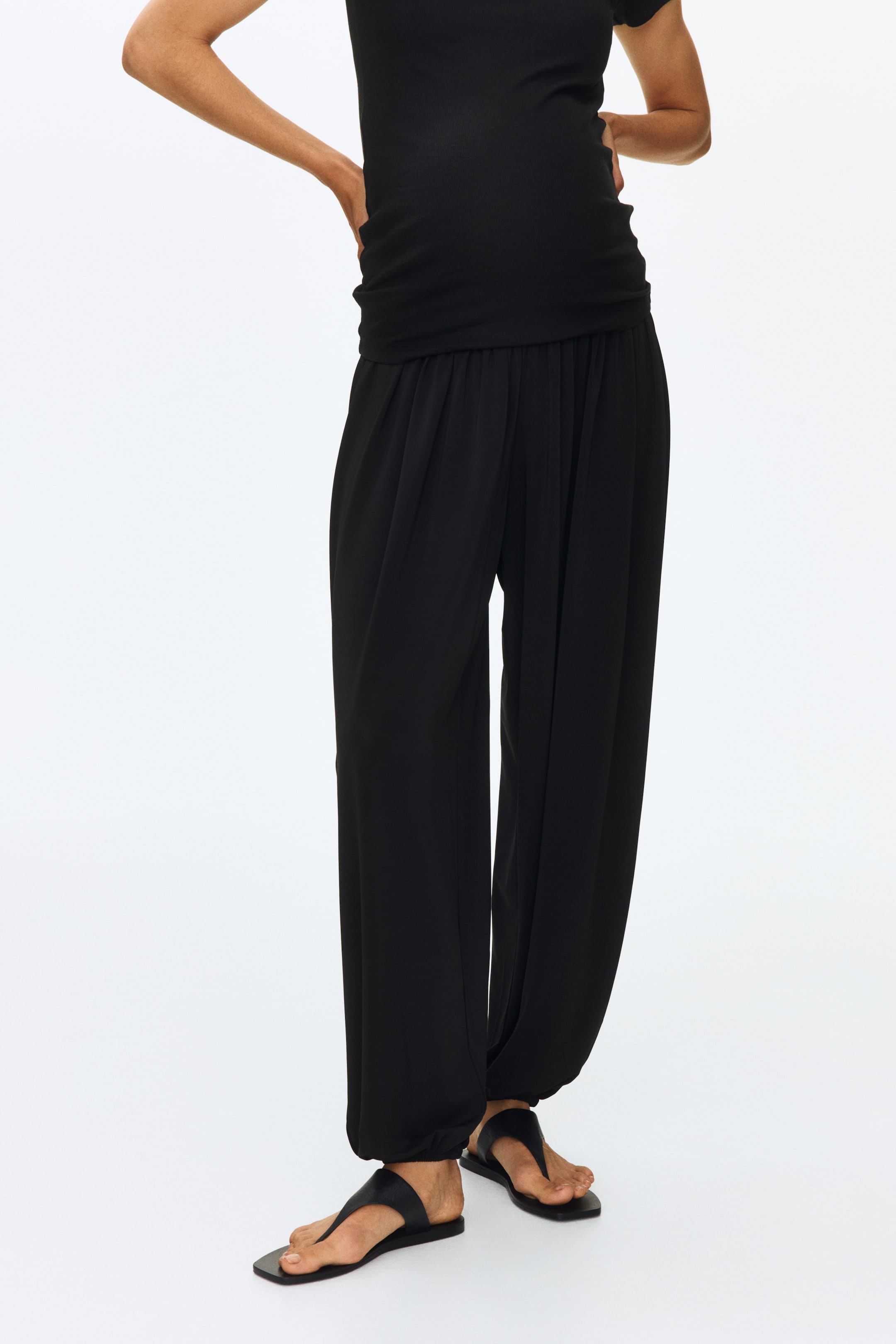MAMA Pull-On Balloon Pants