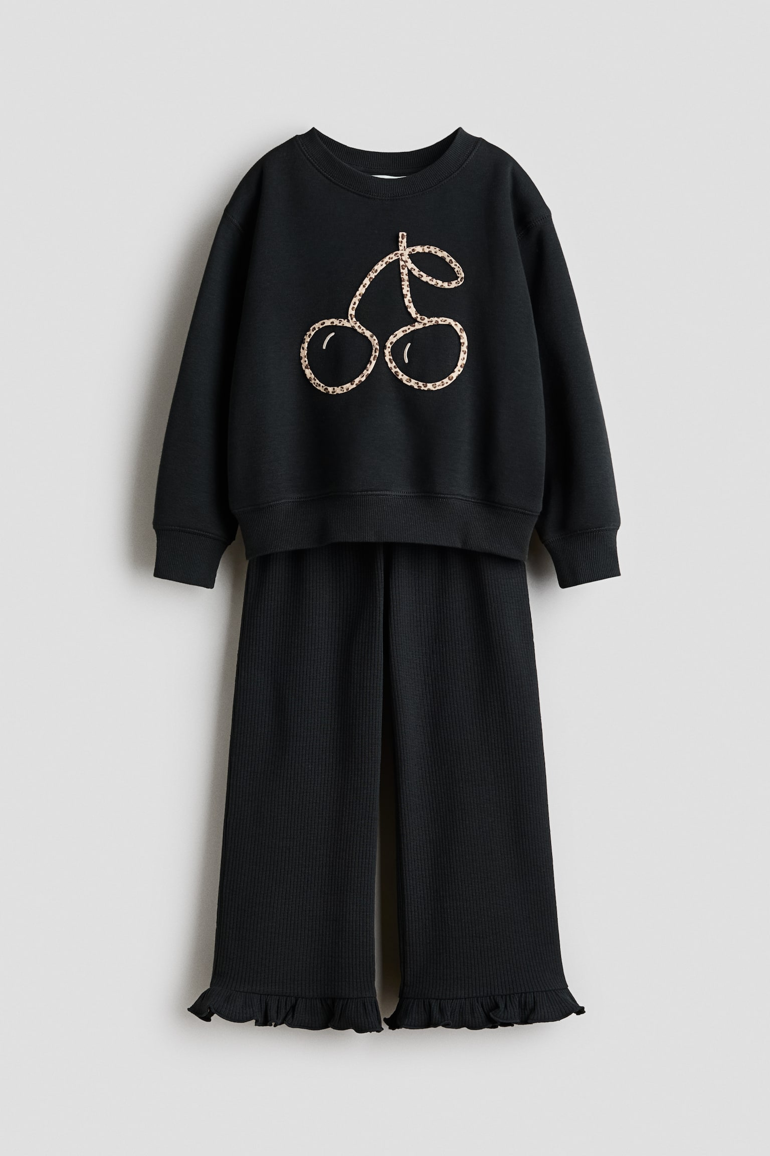 Conjunto 2 piezas con diseño - Negro/Cerezas/Beige claro/Good Days