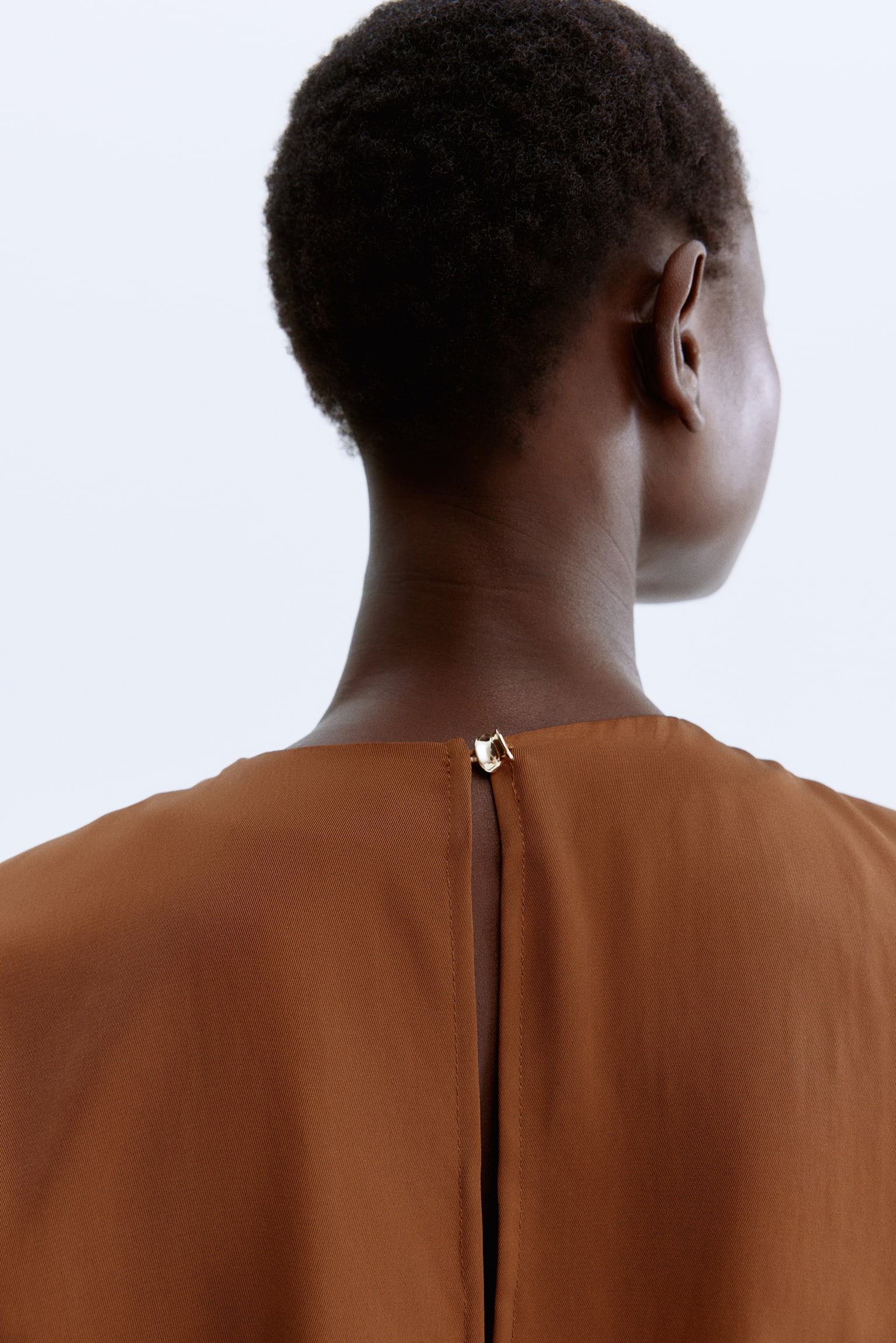 Váy satin tay hến - Màu nâu/Màu xanh dương khói/Màu đen/Hoa văn - 5