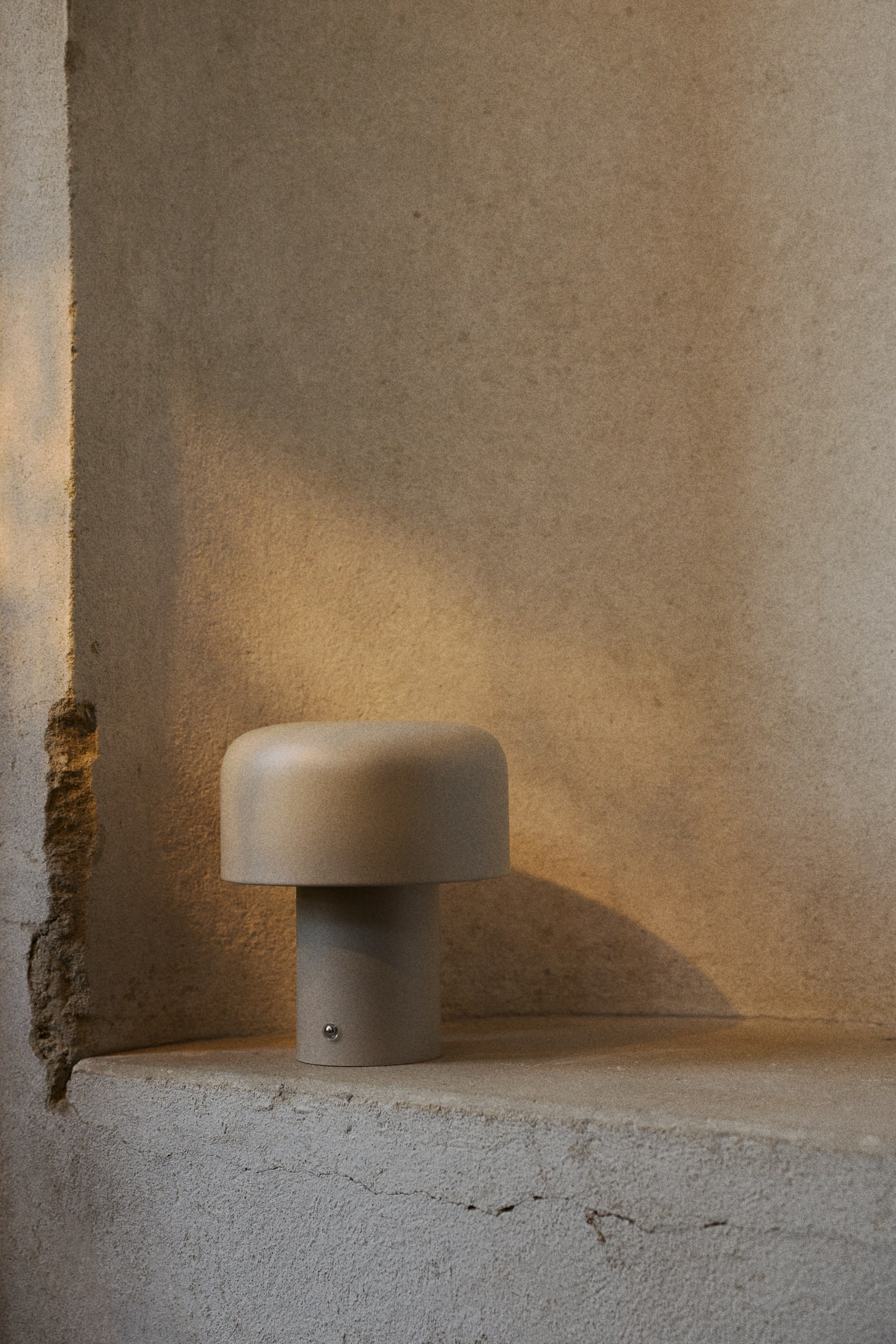 Aufladbare Tischleuchte - Hellbeige/Silberfarben - 7