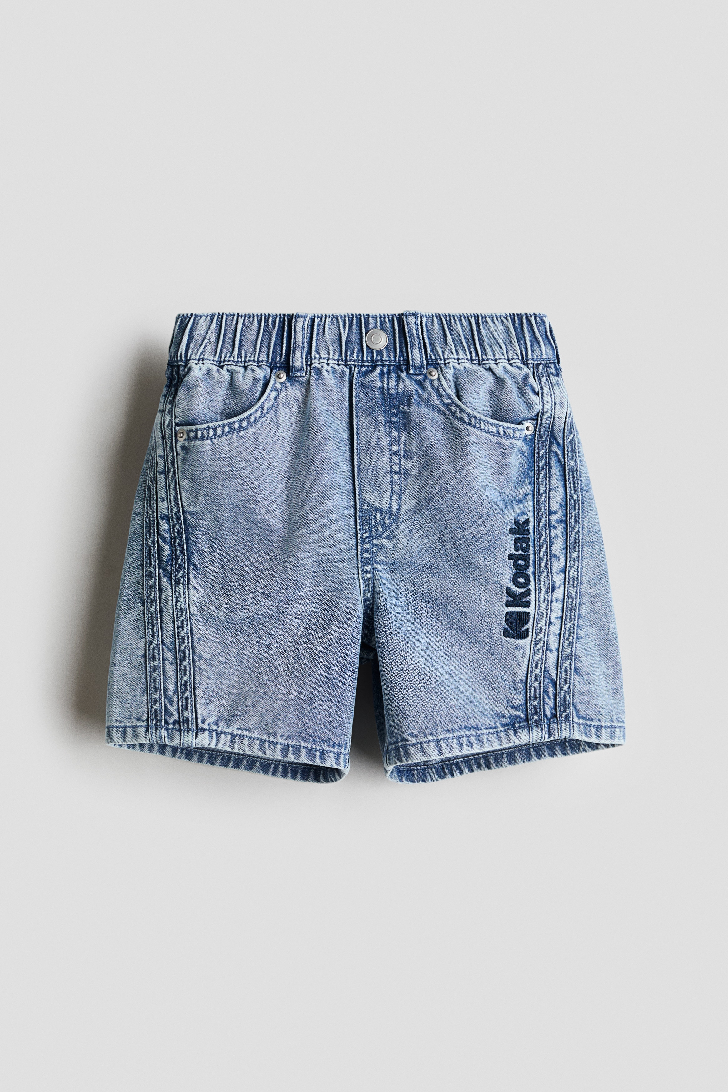 엠브로이더리 디테일 데님 쇼츠 - 라이트 데님 블루/Kodak