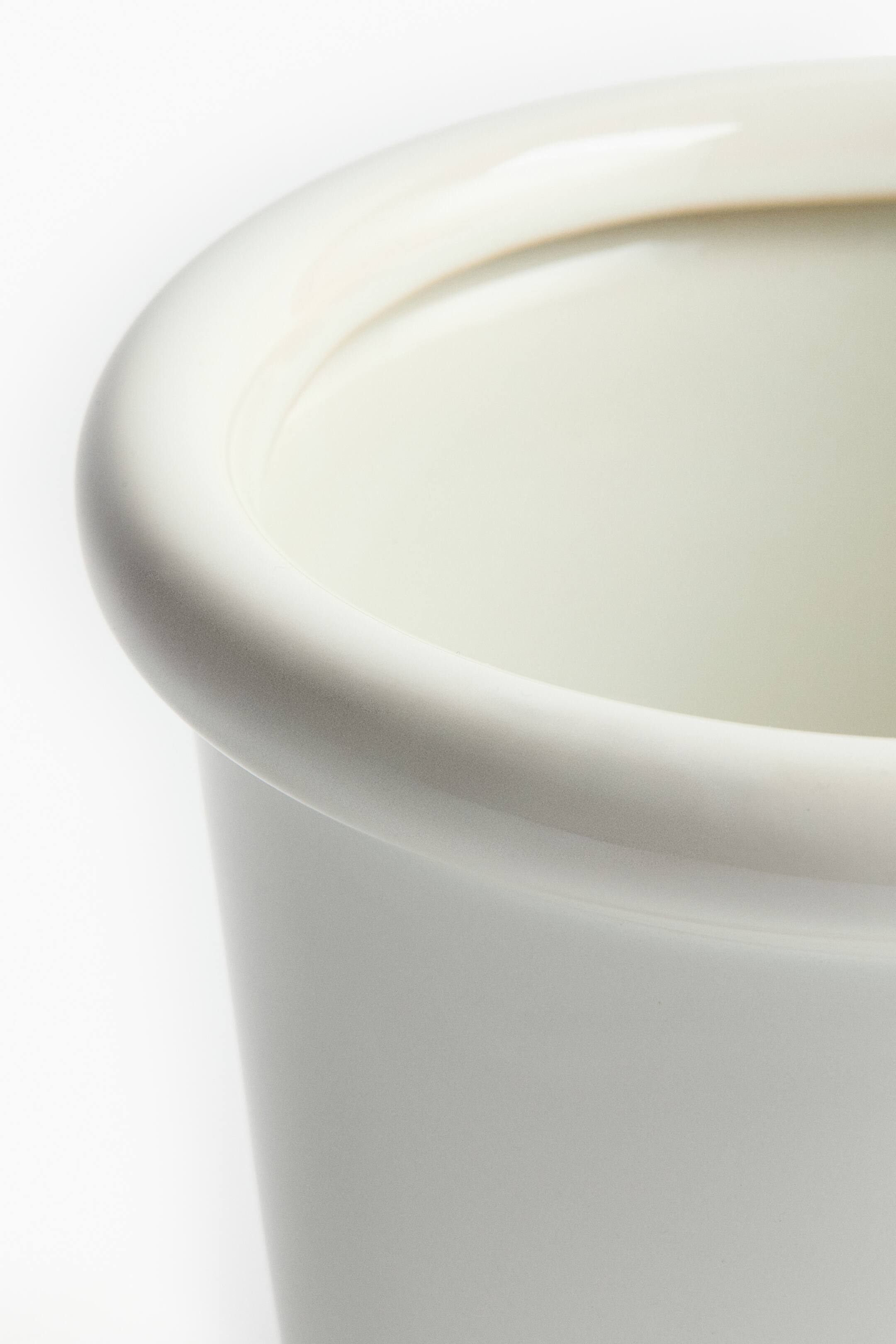 拡大画像を表示: ストーンウェア プランター&ソーサー - ホワイト | H&M JP 4