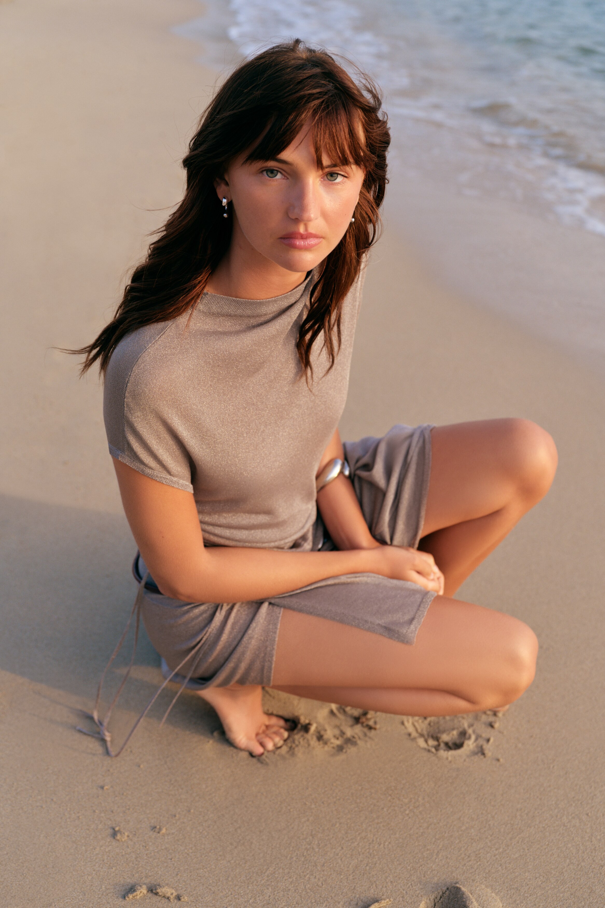 Asymmetric knitted skirt