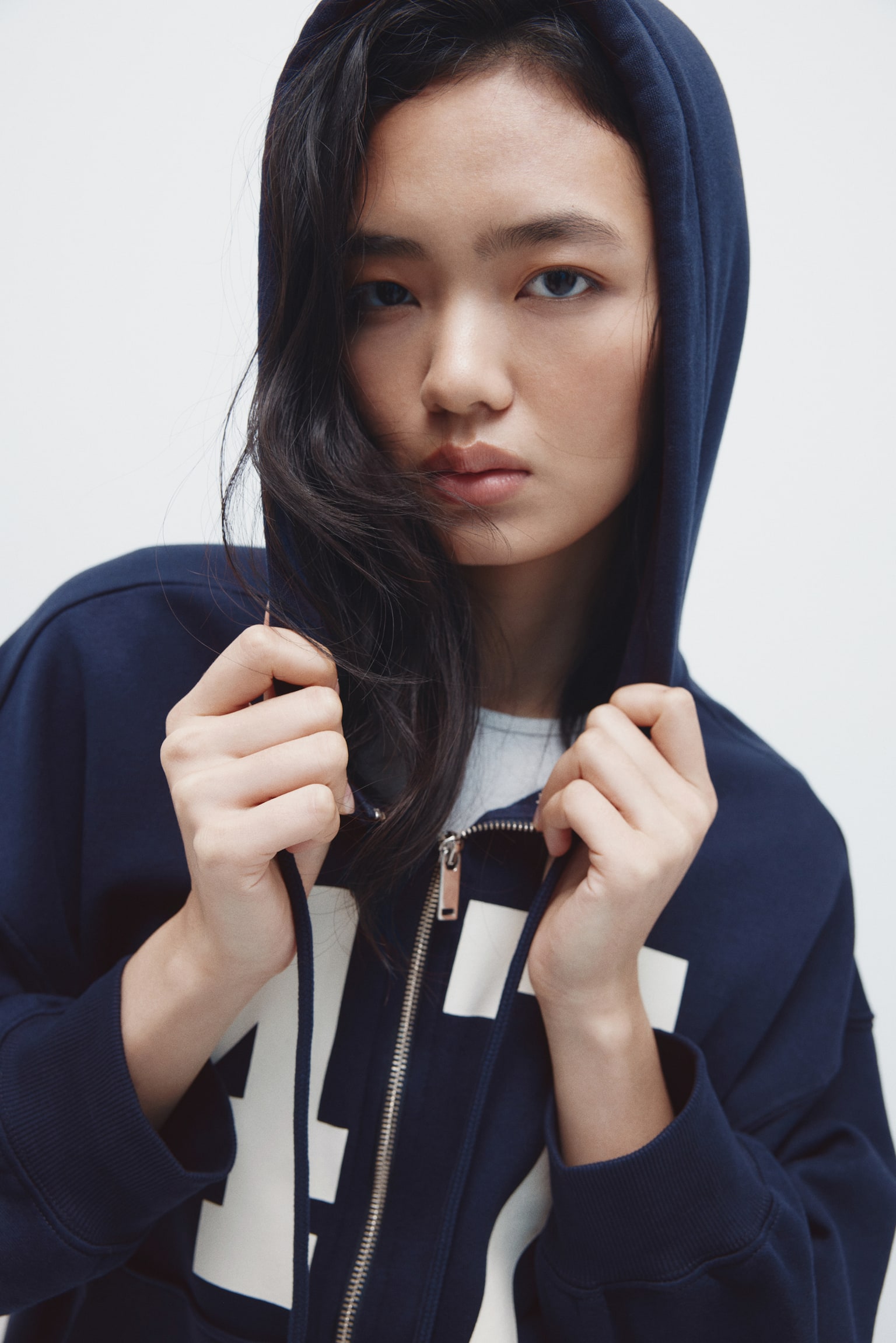 Áo hoodie kéo khoá dáng thụng - Màu xanh tím than/47/Màu nâu đậm/Màu xanh dương nhạt - 6