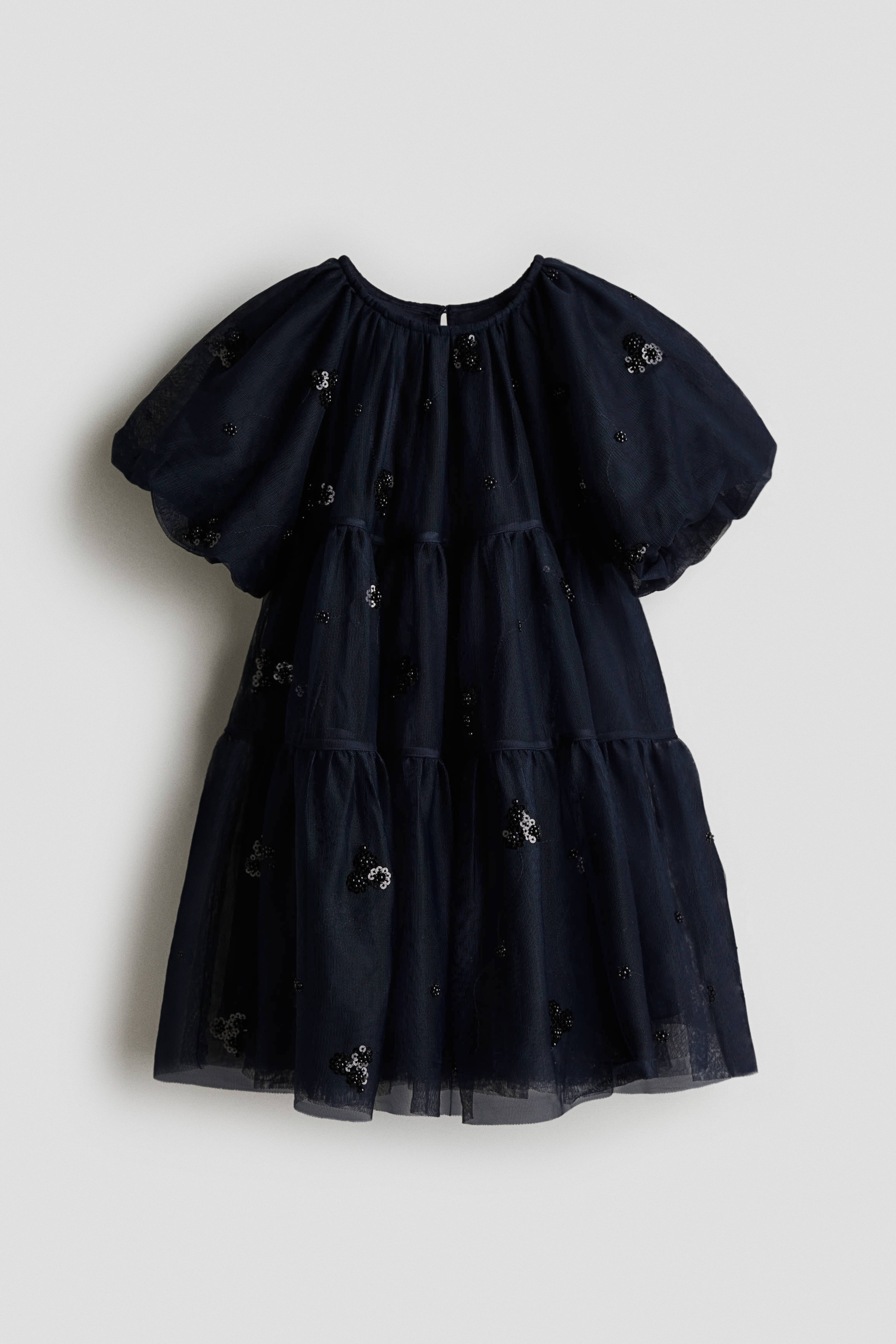 Robe en tulle à sequins