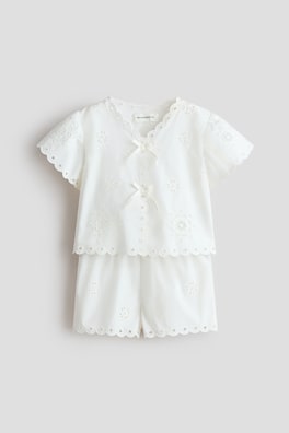 2-delat bomullsset med broderie anglaise