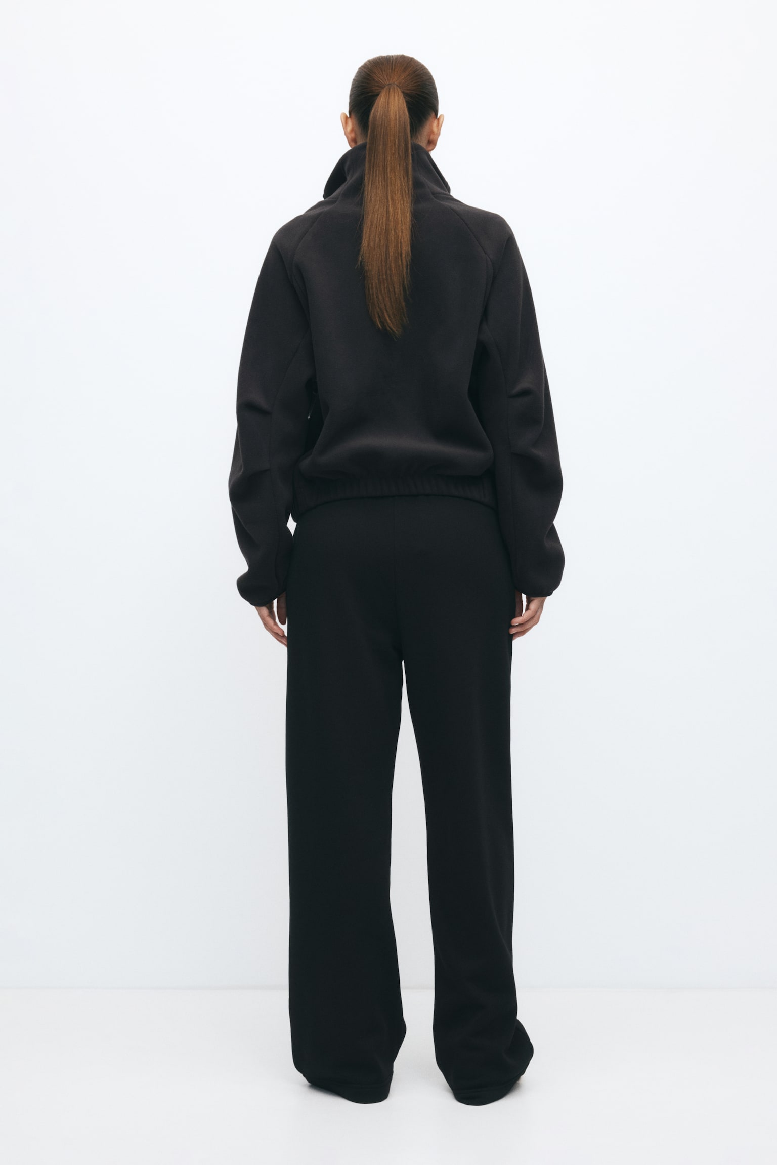Женская куртка H&M Move Activewear Fleece, цвет: Чёрный — фото 4