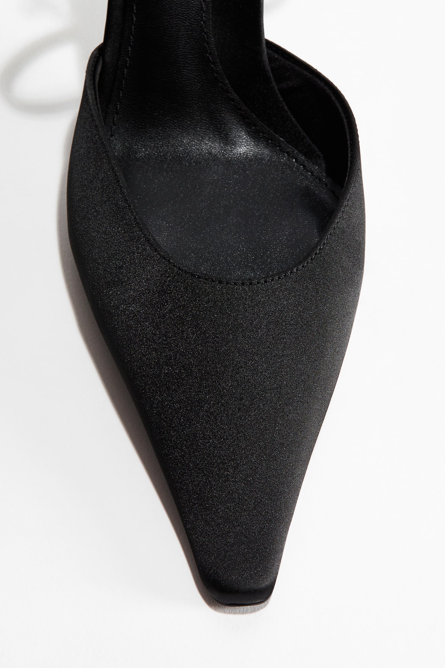 Женские туфли H&M Pointed Satin Pumps, цвет: Чёрный — фото 4