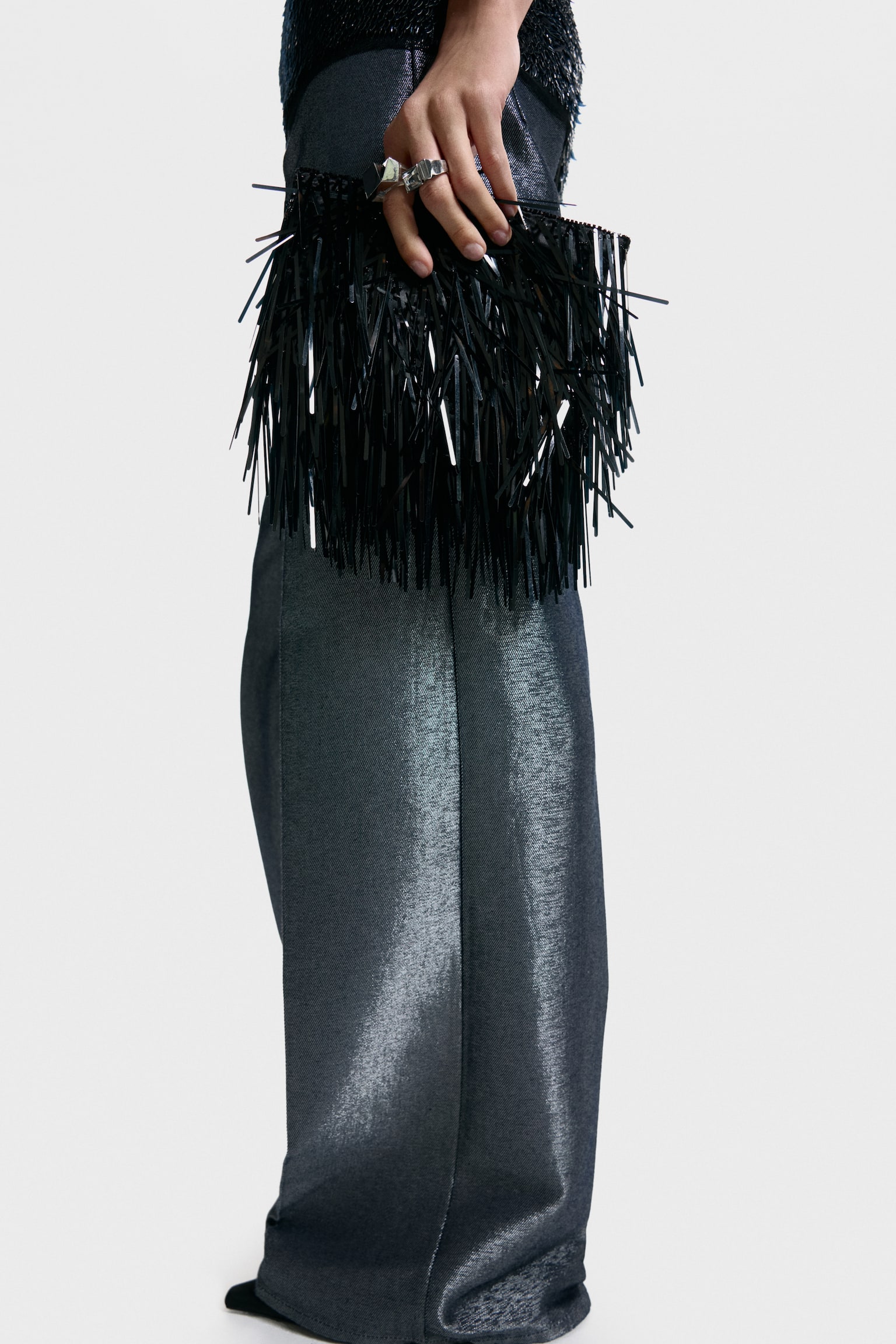 Embellished clutch - Black - 1