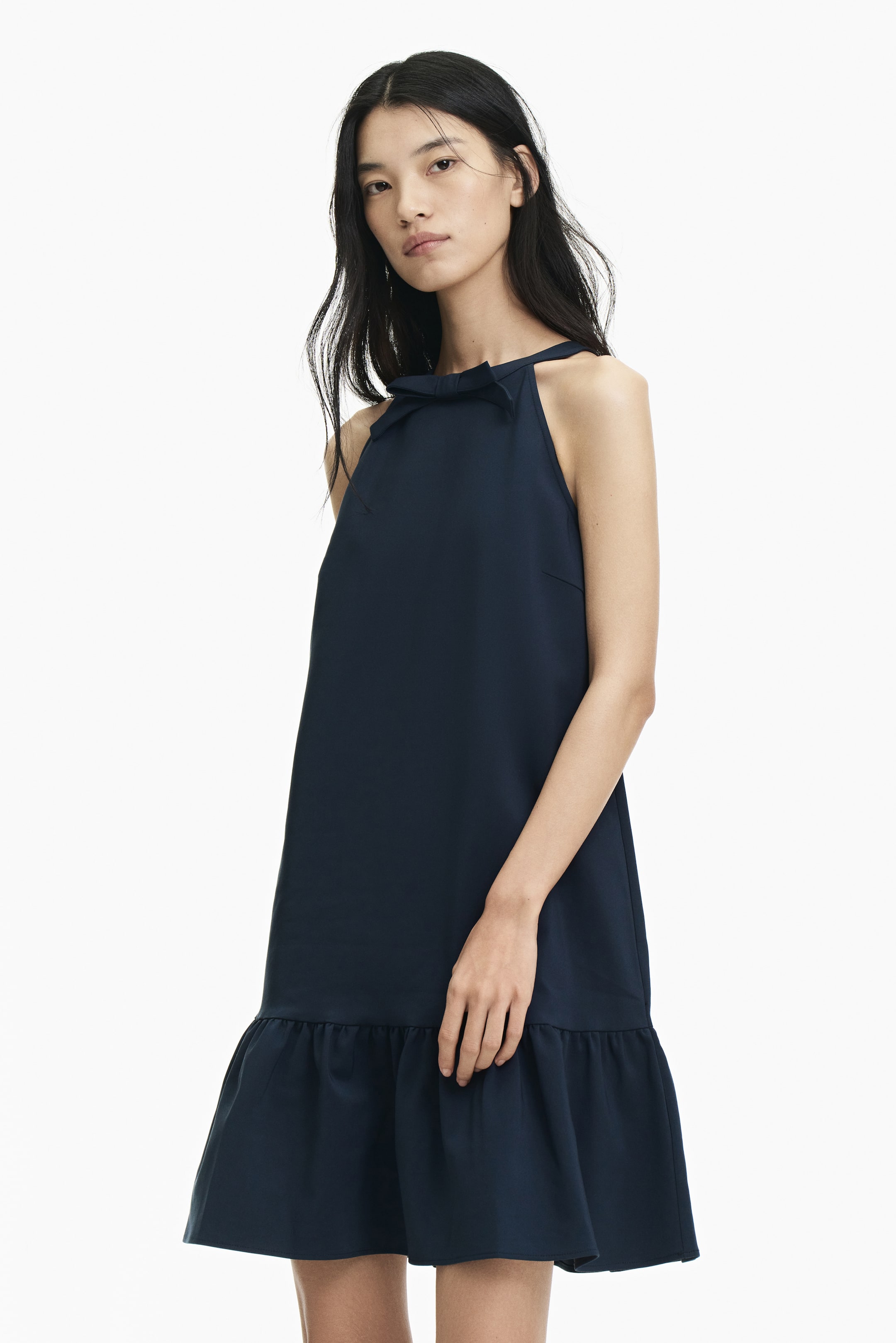 拡大画像を表示: ディテールデザインAラインワンピース - ダークブルー - レディース | H&M JP 1