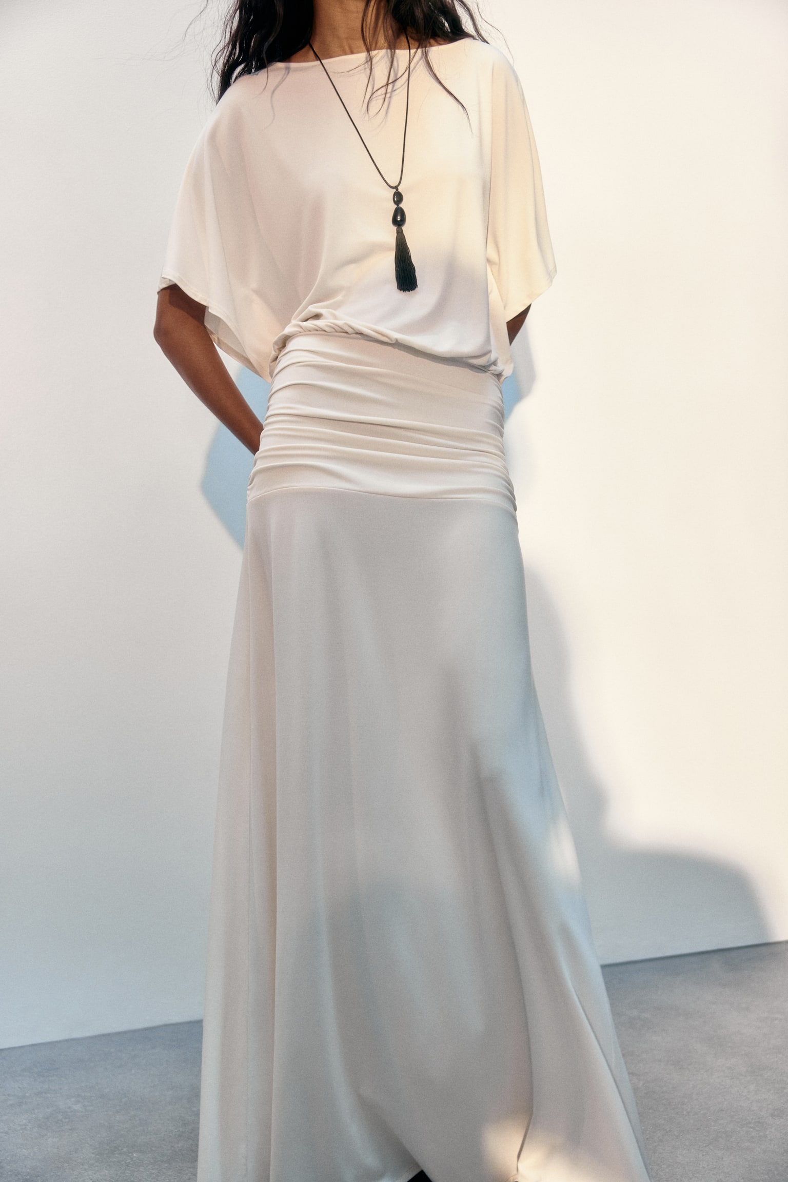 Robe maxi à effet drapé - Beige clair - 5