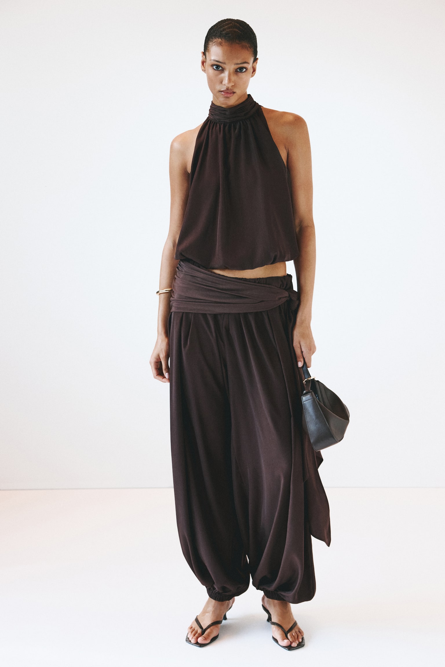 Bubble-hem halterneck top - Dark brown - 1