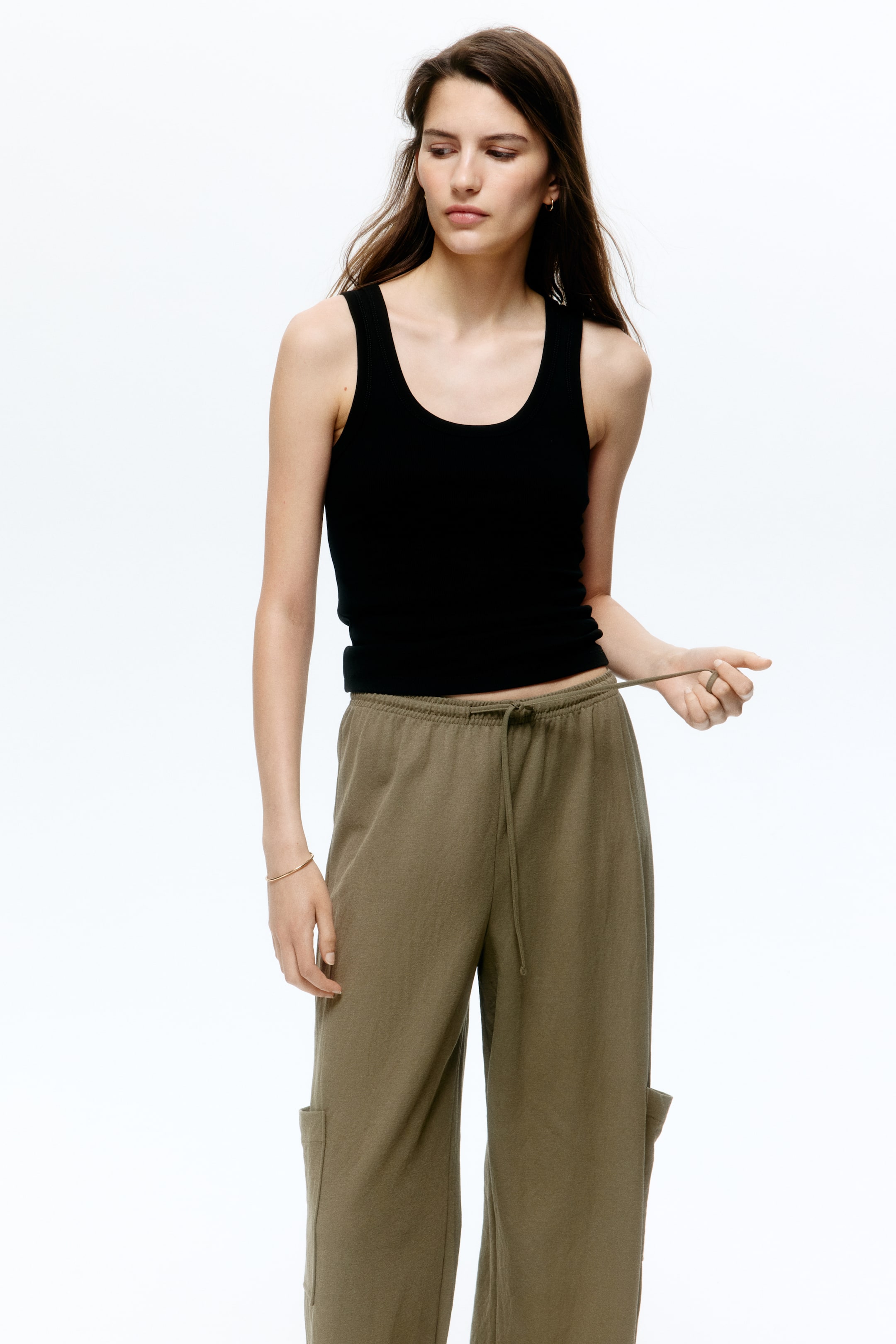 Prikaži veću sliku: Kargo pantalone s učkurom - Tamna kaki zelena - Ladies | H&M RS 1
