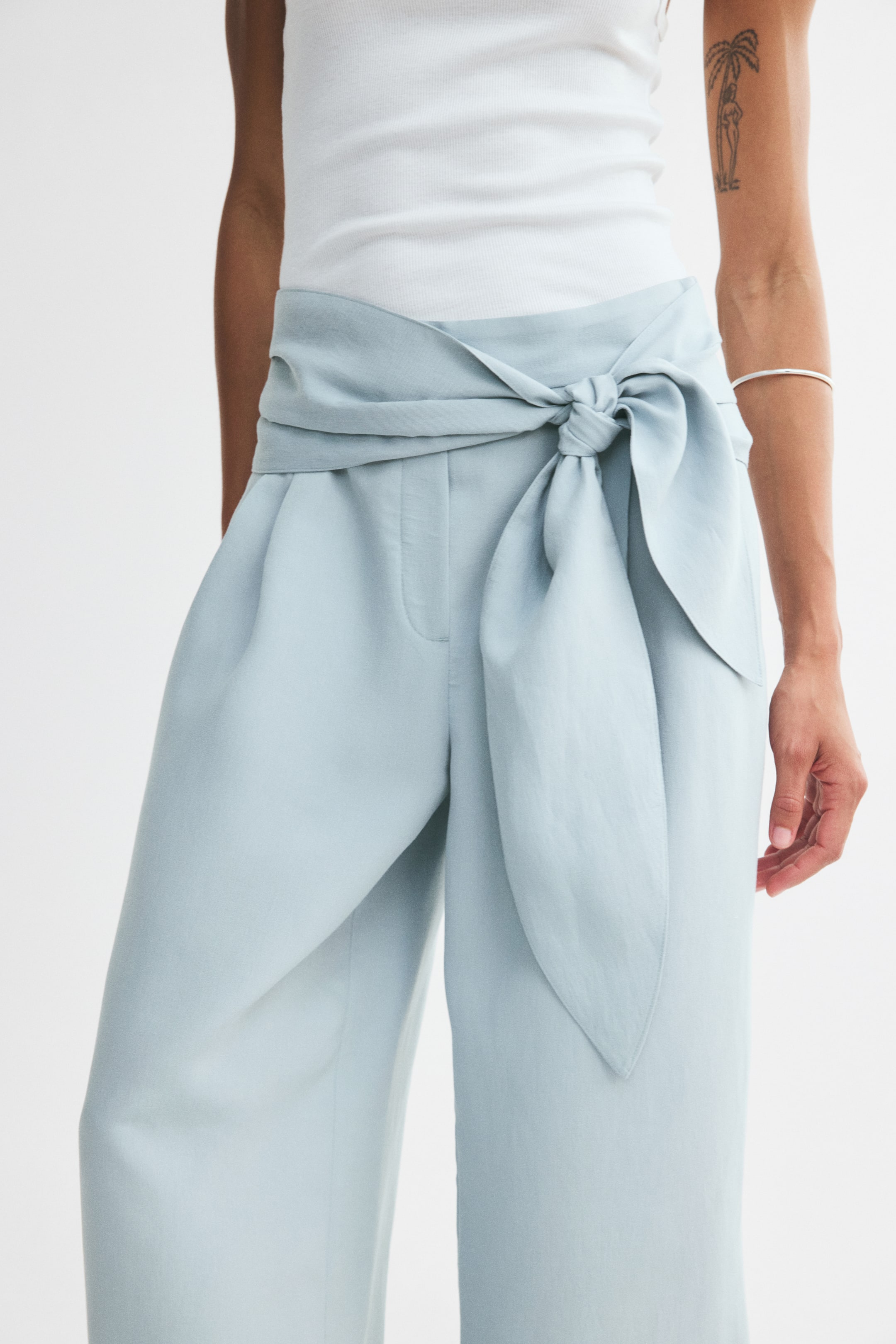 Женские брюки H&M Wide-Leg Tie-Detail Pants — фото 6