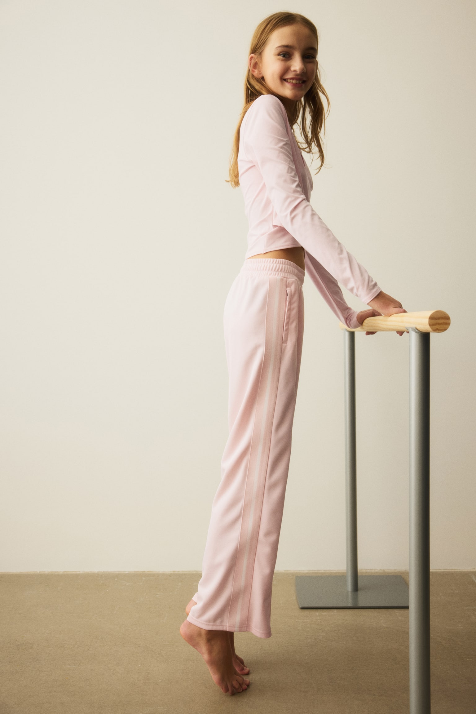 Loose Fit Sports track pants with DryMove™ - Light pink/Black/Dark blue - 3