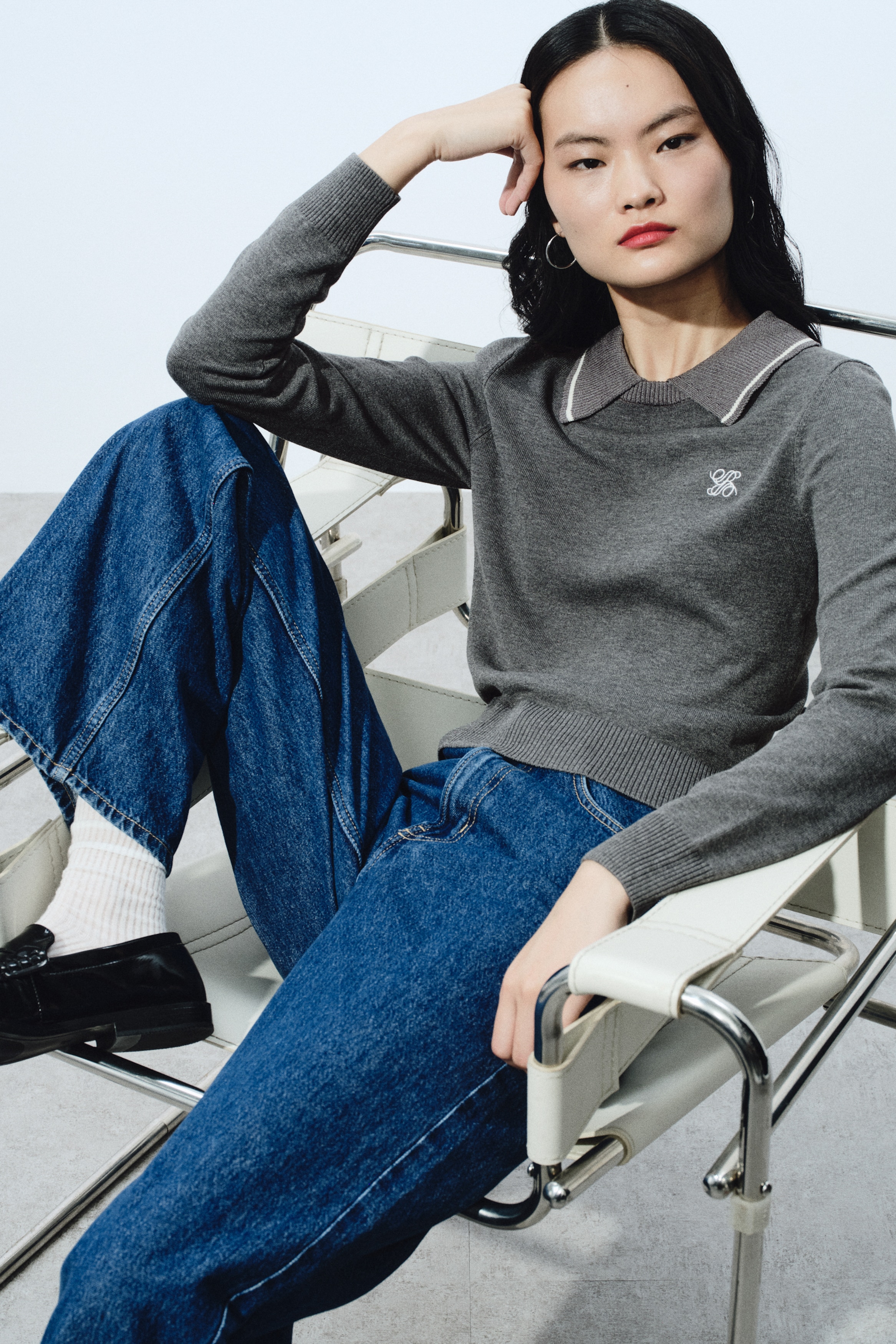 新品未使用 H&M フェイクレザー襟付きニットセーター グレーメランジ 襟付きセーター - グレーメランジ - レディース | H&M JP