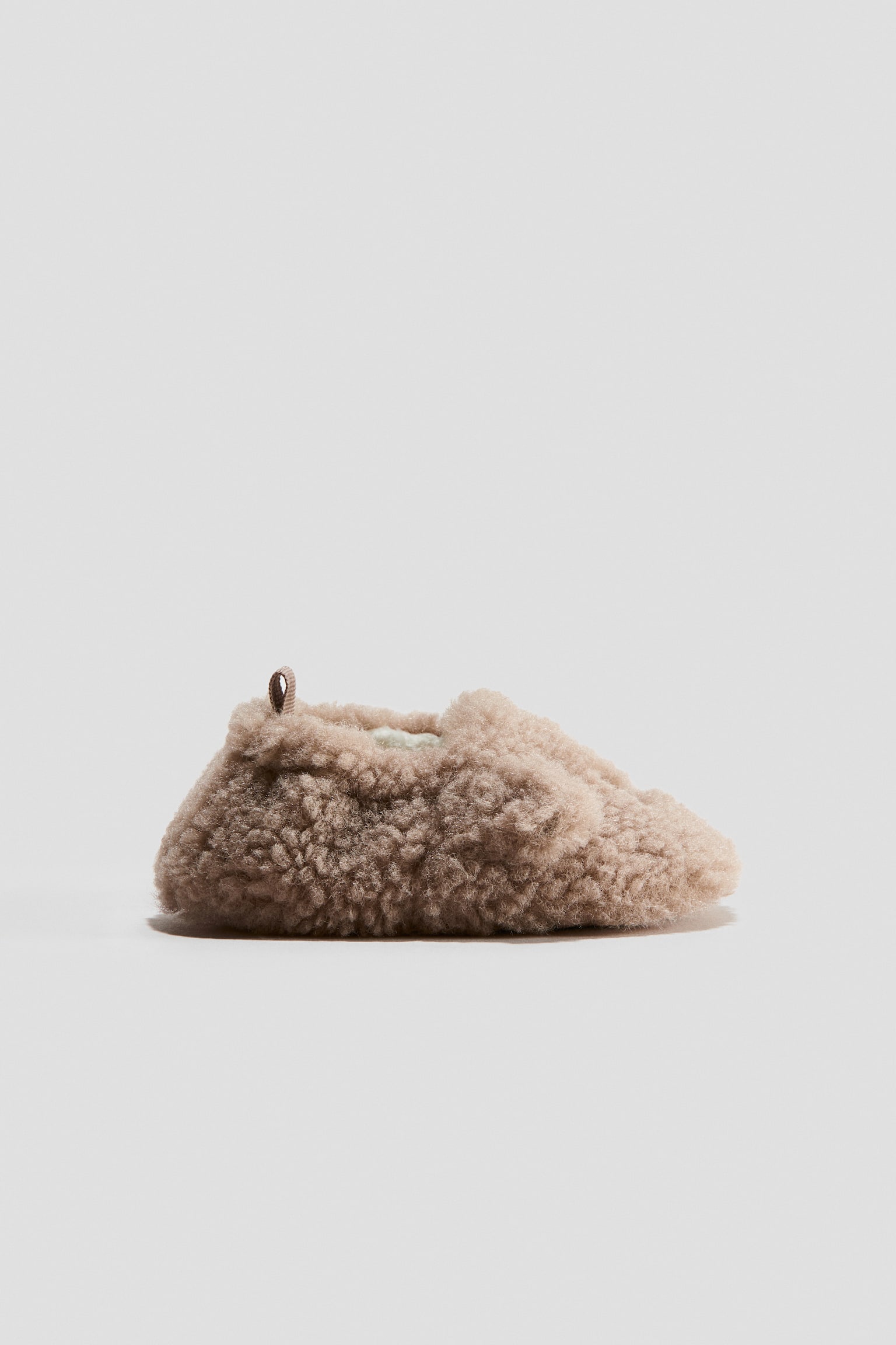 Детские тапочки H&M Fluffy, цвет: Бежевый — фото 2