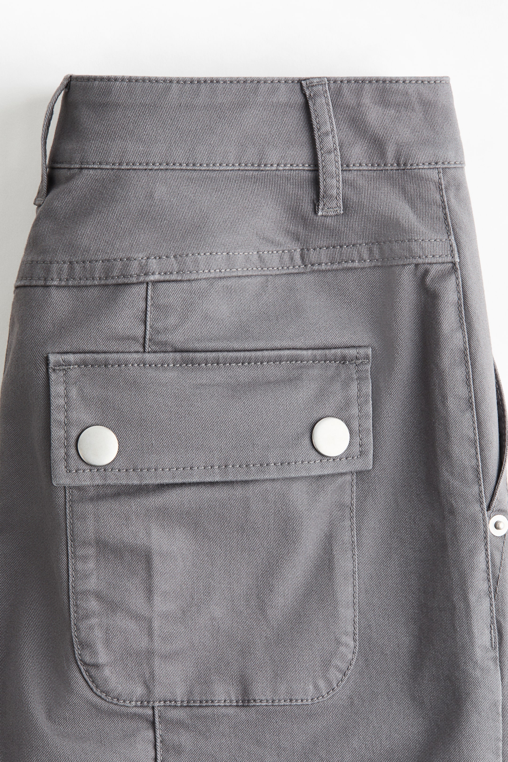 Xem ảnh lớn hơn: Quần dài túi hộp - Màu xám - Ladies | H&M VN 7