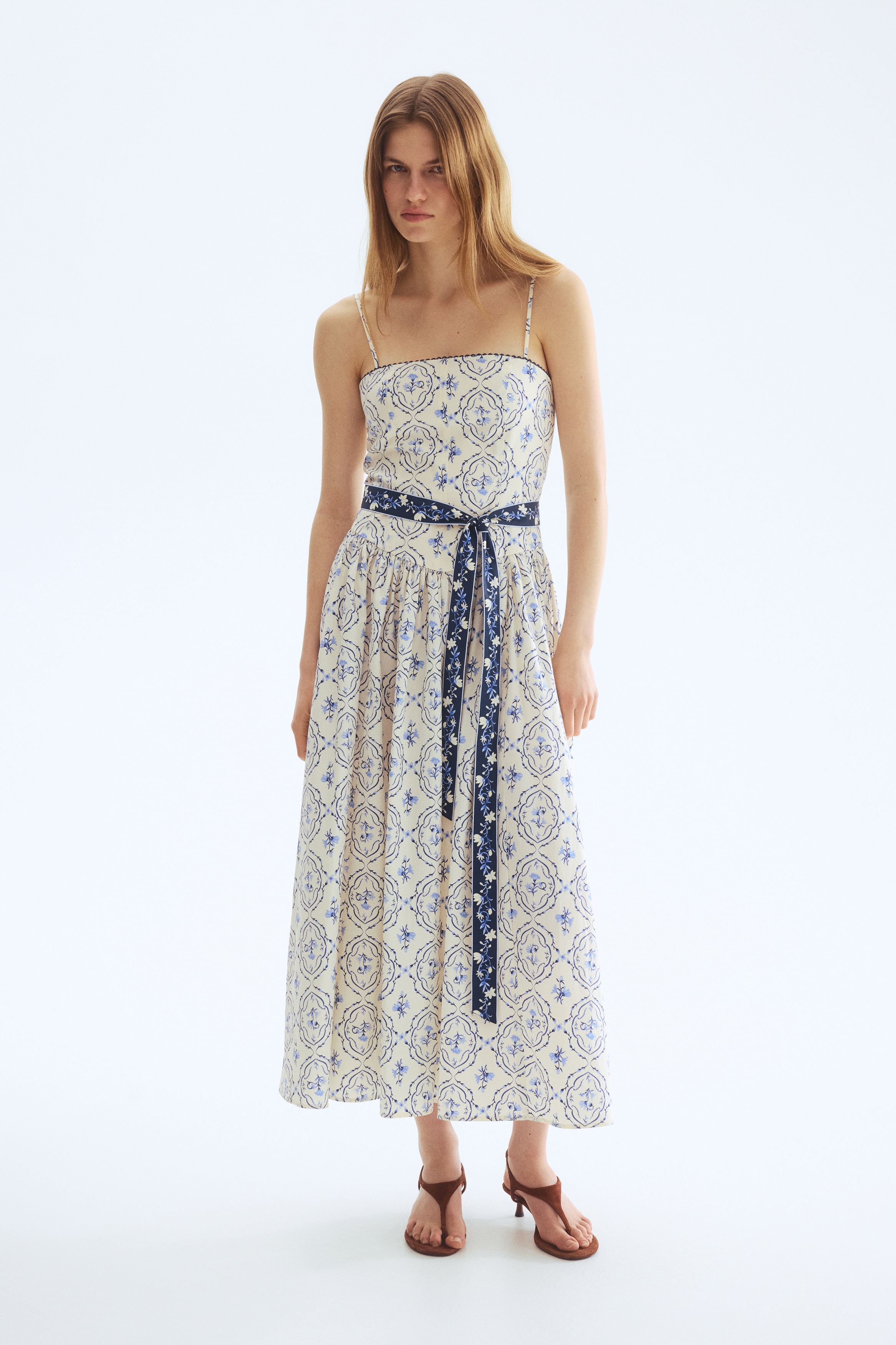 Robe Maxi Bohème H&M Conscious - Blanche à Fleurs Sauvages - Taille L/14 - Neuve Avec étiquettes