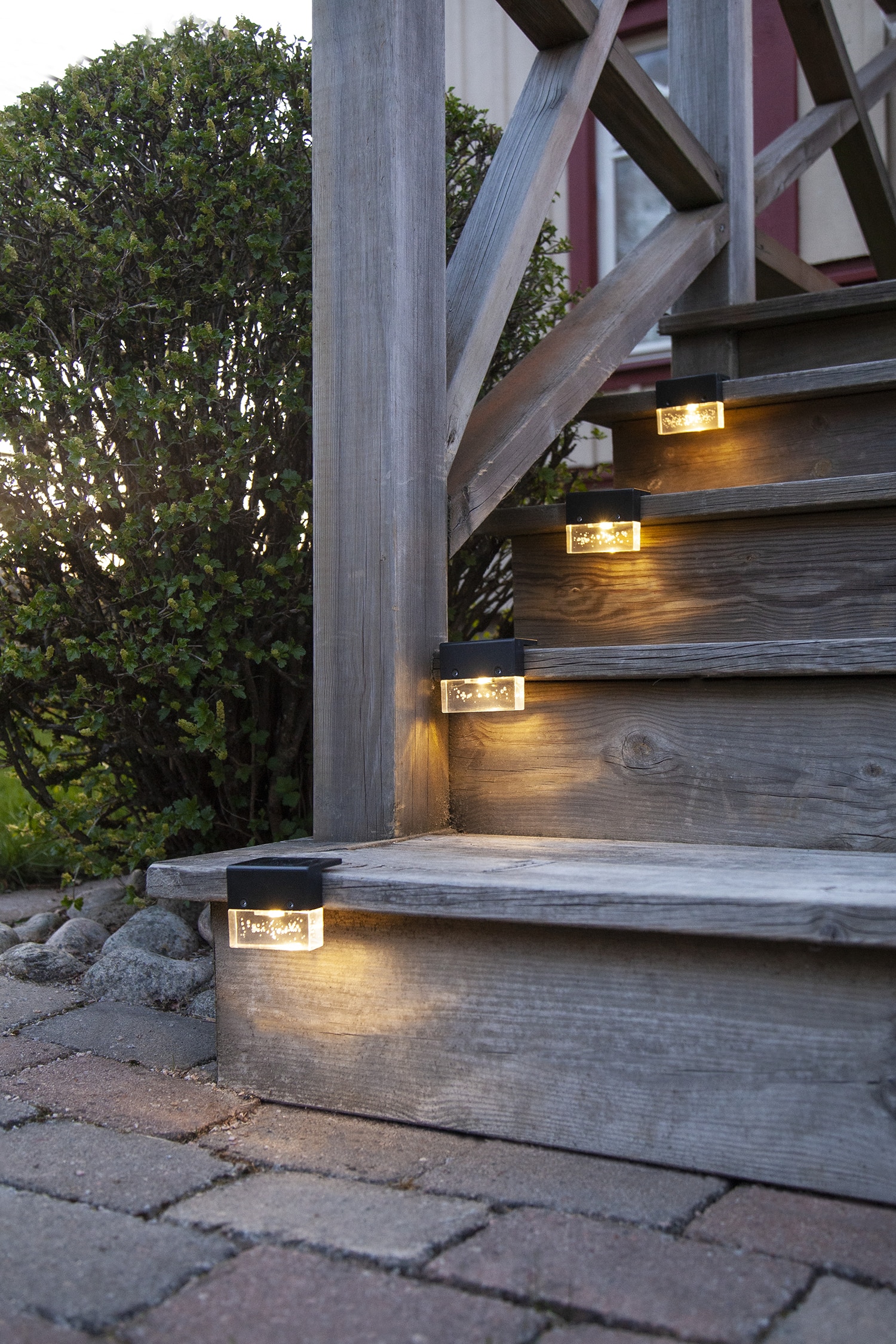 Aurinkokennoseinävalaisin Bubbly 4kpl - Musta