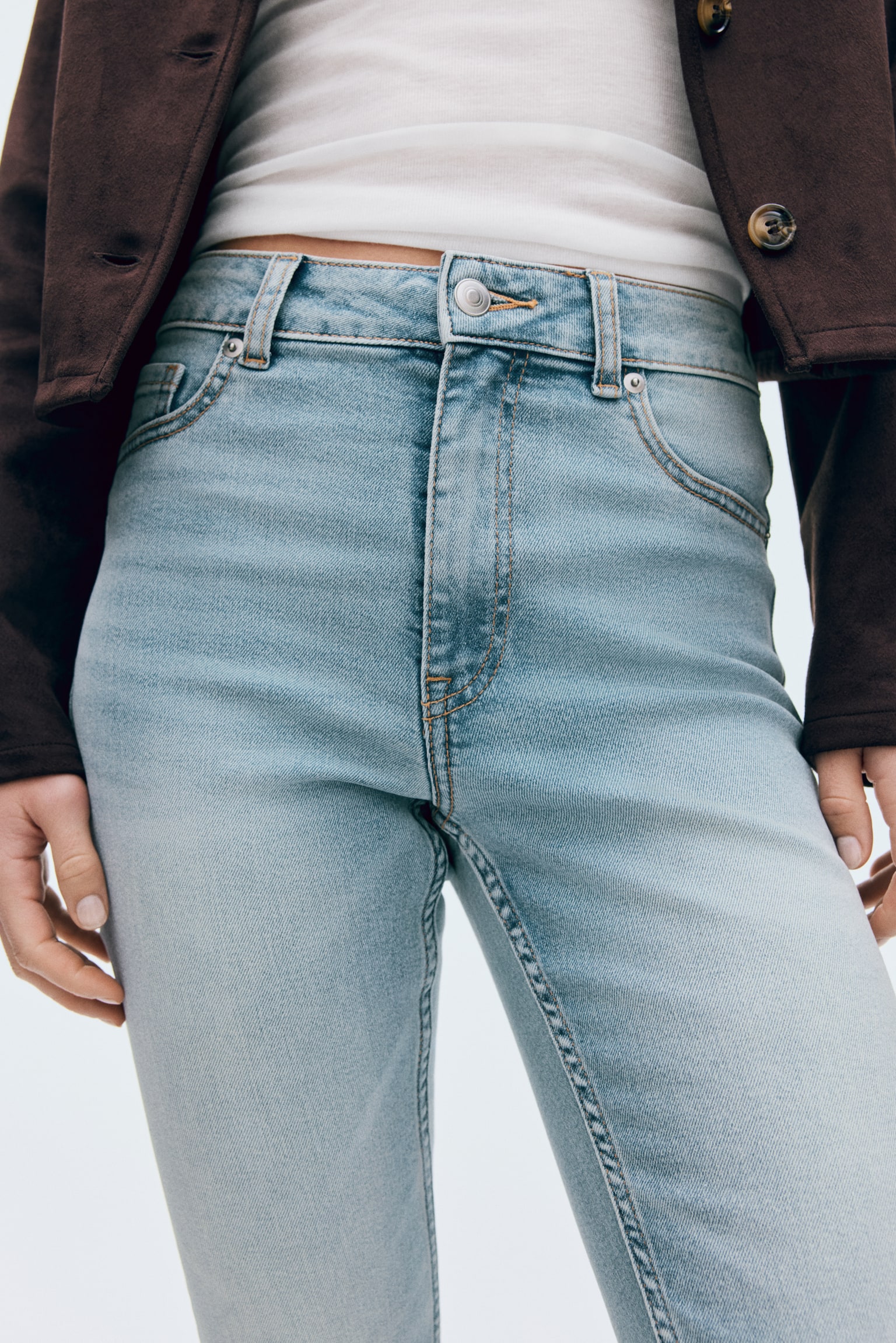 Flared High Jeans - כחול ג'ינס בהיר/כחול ג'ינס כהה/כחול ג'ינס - 7