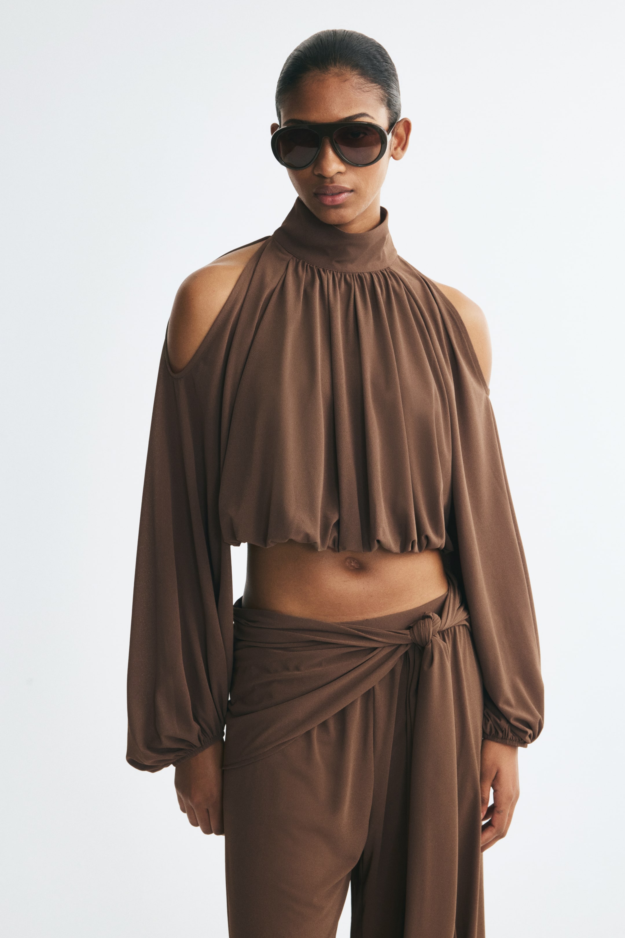 View larger image: Cold-shoulder turtleneck top - Brown - Ladies | H&M 1