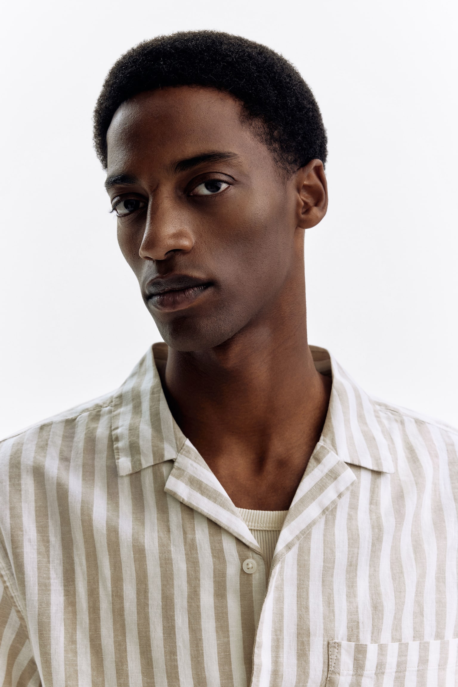 Regular Fit Short-sleeved linen-blend shirt - 6