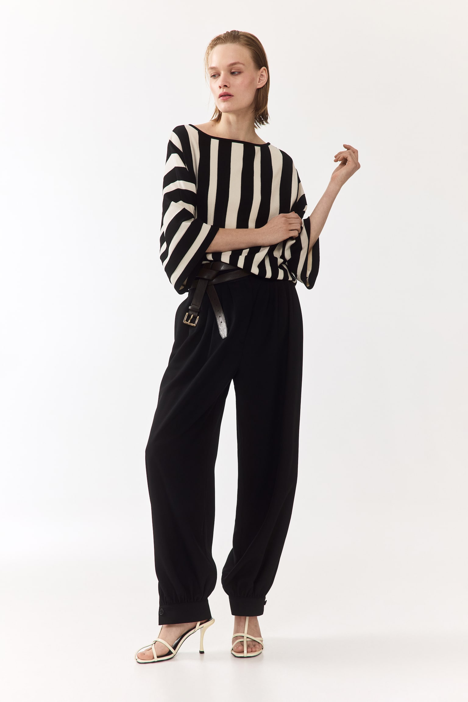 Fine-knit boat-neck top - 5